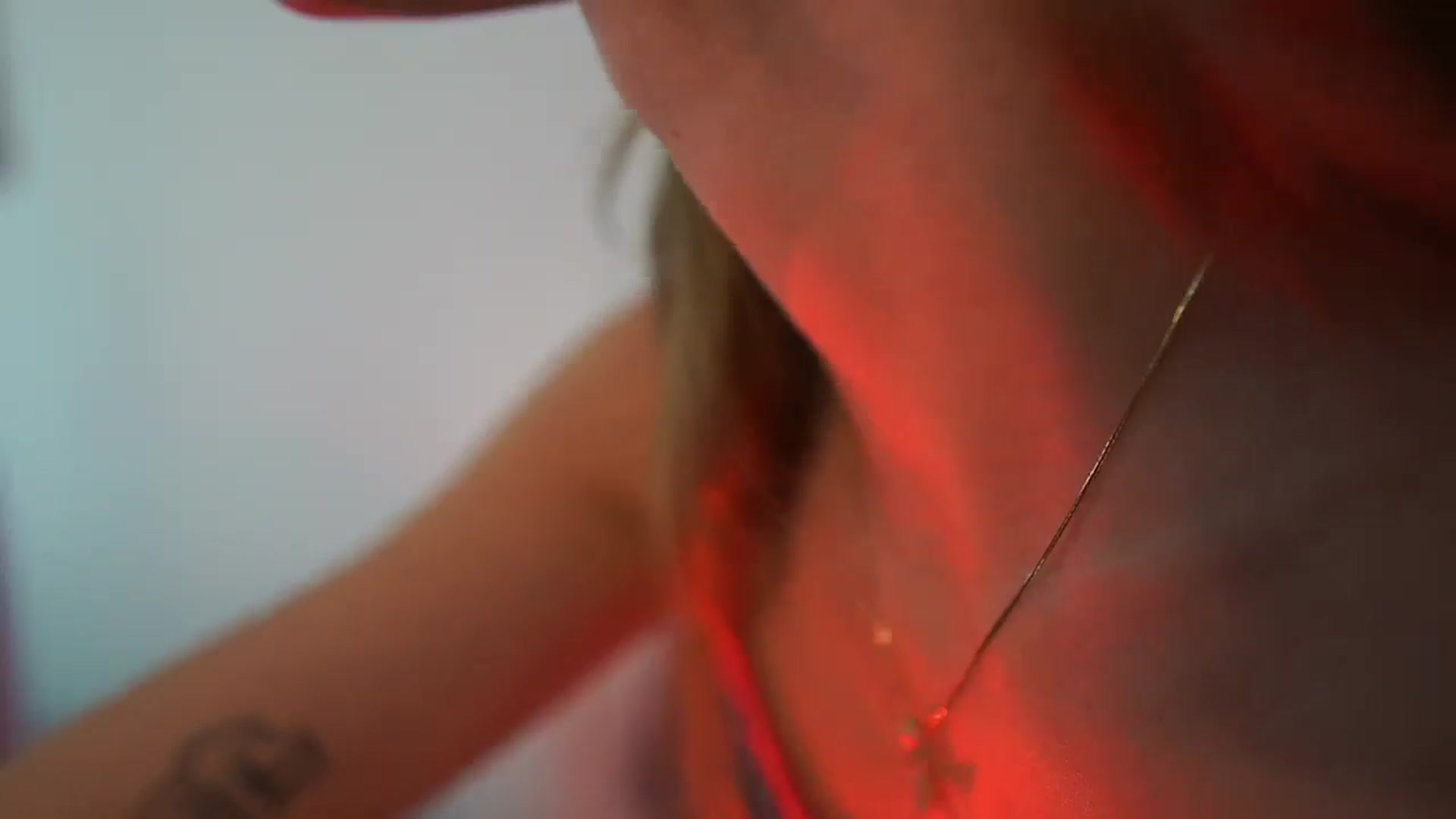 Gallery image thumbnail from RileyReid_18's myfreecams stream on, 07/19/2024, 20:24 image 5 of 20