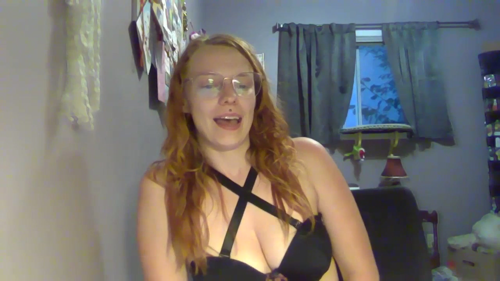 Gallery image thumbnail from RileyRousseau's myfreecams stream on, 07/14/2023, 11:55 image 5 of 20