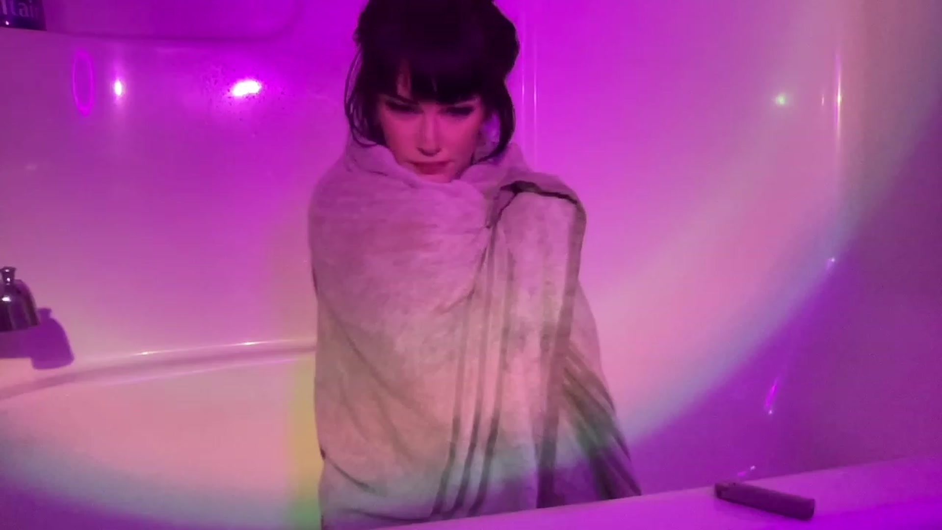 Gallery image thumbnail from RileyWoods's myfreecams stream on, 02/06/2023, 05:00 image 17 of 20