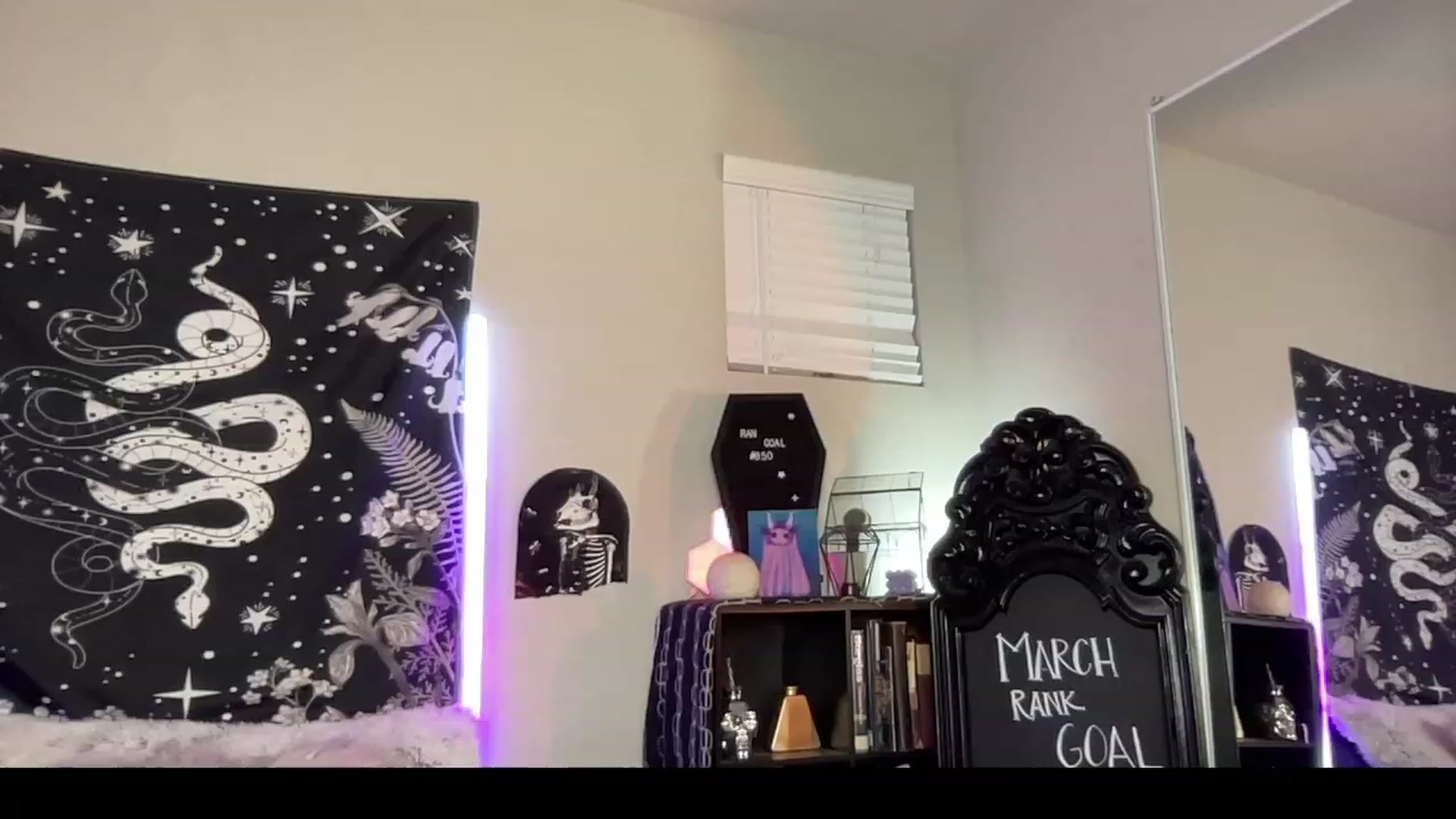 Gallery image thumbnail from RileyWoods's myfreecams stream on, 03/11/2023, 02:59 image 17 of 20