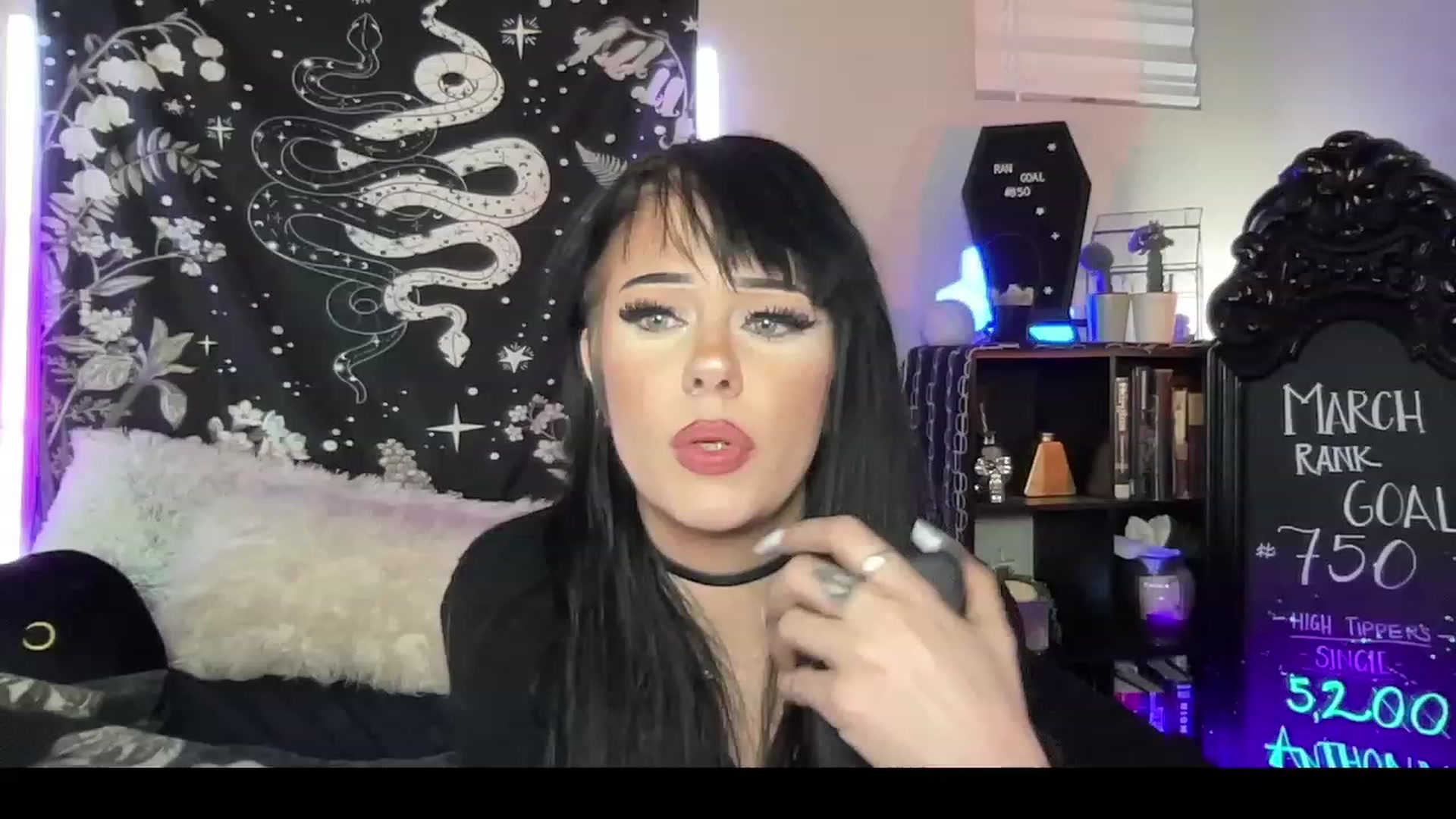Gallery image thumbnail from RileyWoods's myfreecams stream on, 03/18/2023, 02:36 image 17 of 20