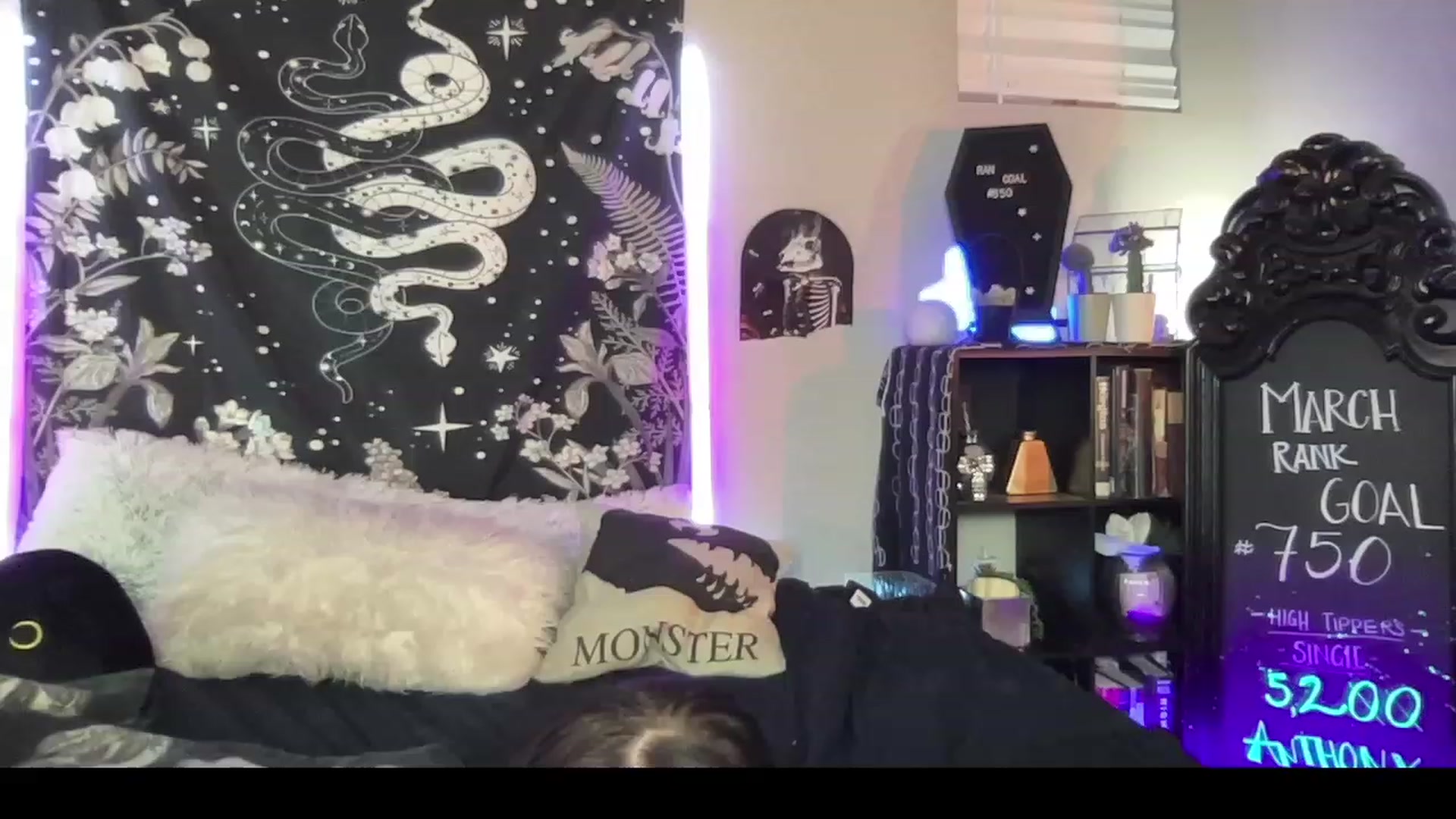 Gallery image thumbnail from RileyWoods's myfreecams stream on, 03/18/2023, 02:36 image 19 of 20