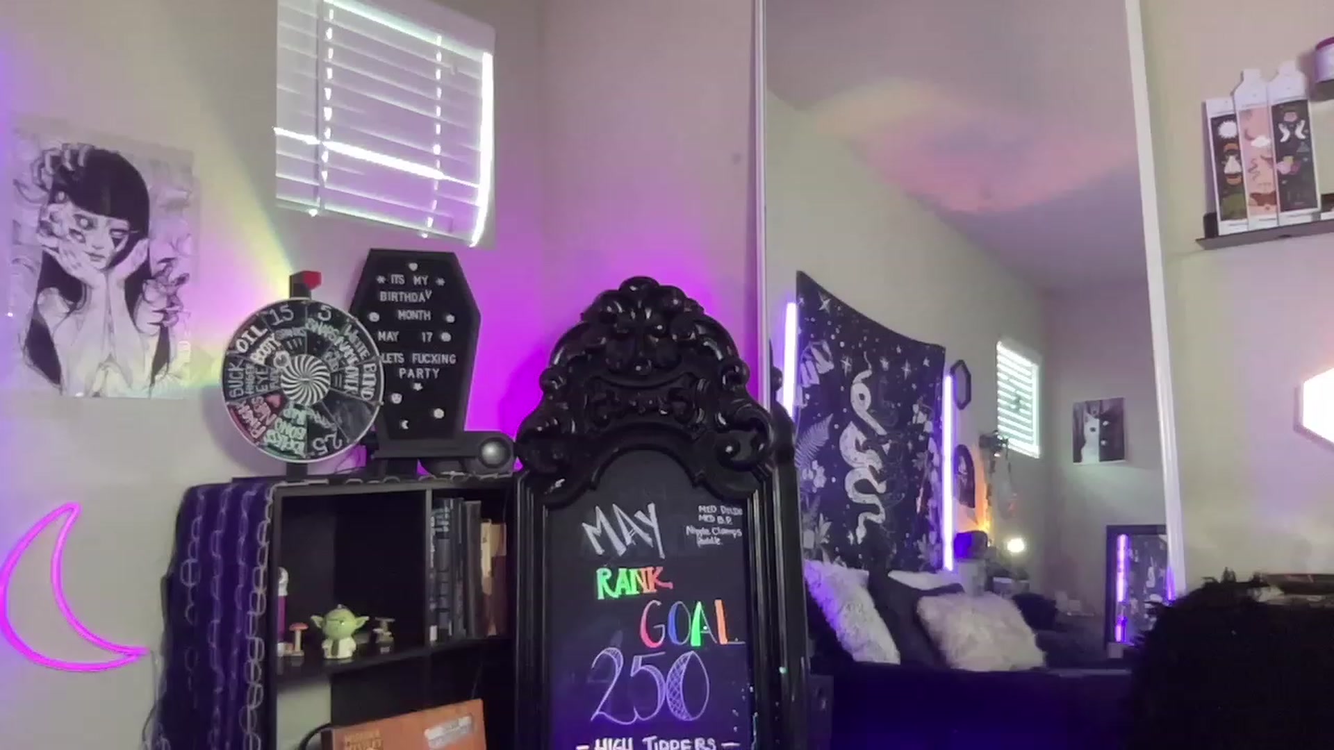 Gallery image thumbnail from RileyWoods's myfreecams stream on, 05/14/2023, 23:44 image 19 of 20