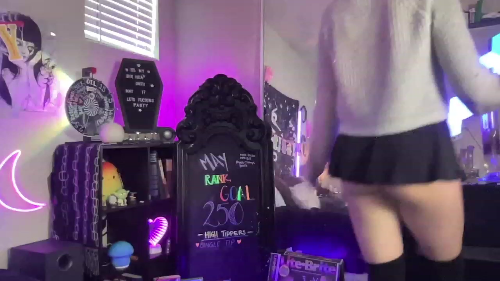 Gallery image thumbnail from RileyWoods's myfreecams stream on, 05/20/2023, 24:03 image 1 of 20