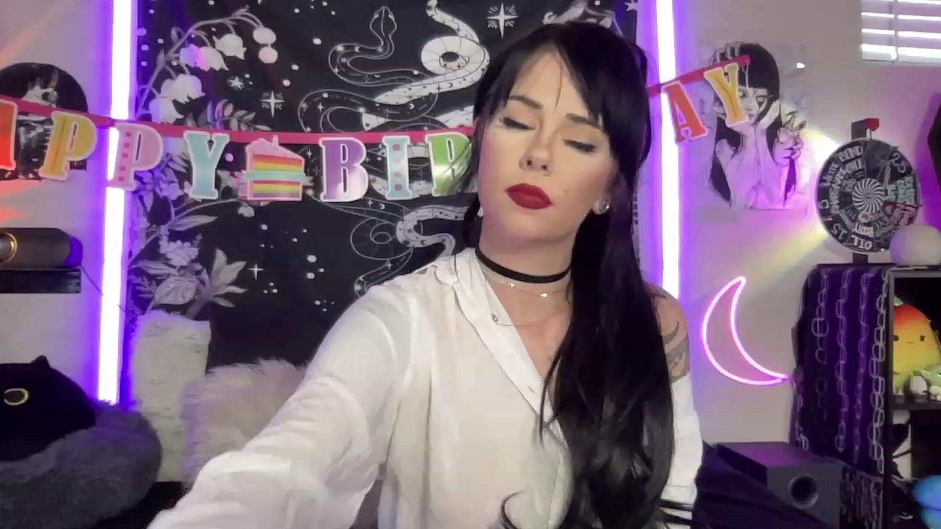 Gallery image thumbnail from RileyWoods's myfreecams stream on, 05/21/2023, 24:59 image 3 of 20