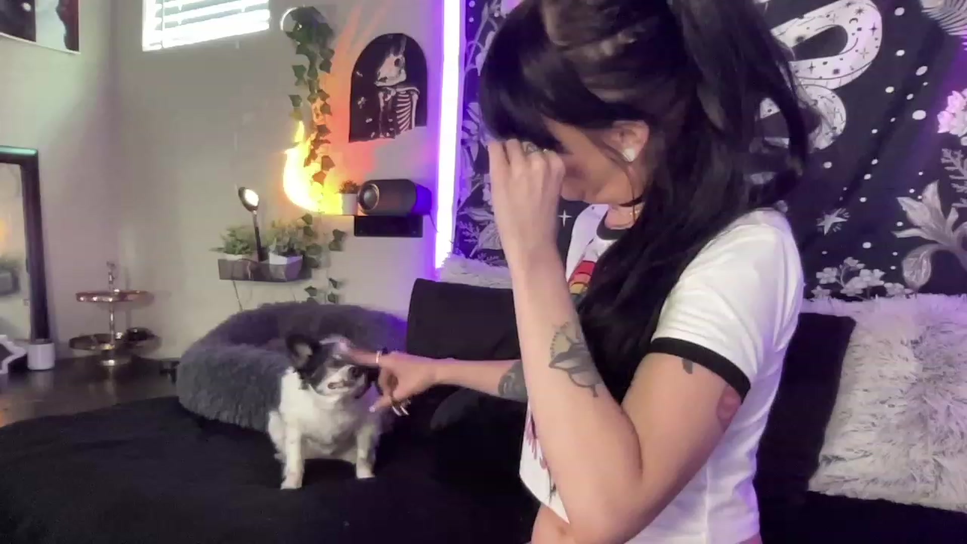 Gallery image thumbnail from RileyWoods's myfreecams stream on, 06/01/2023, 24:02 image 16 of 20