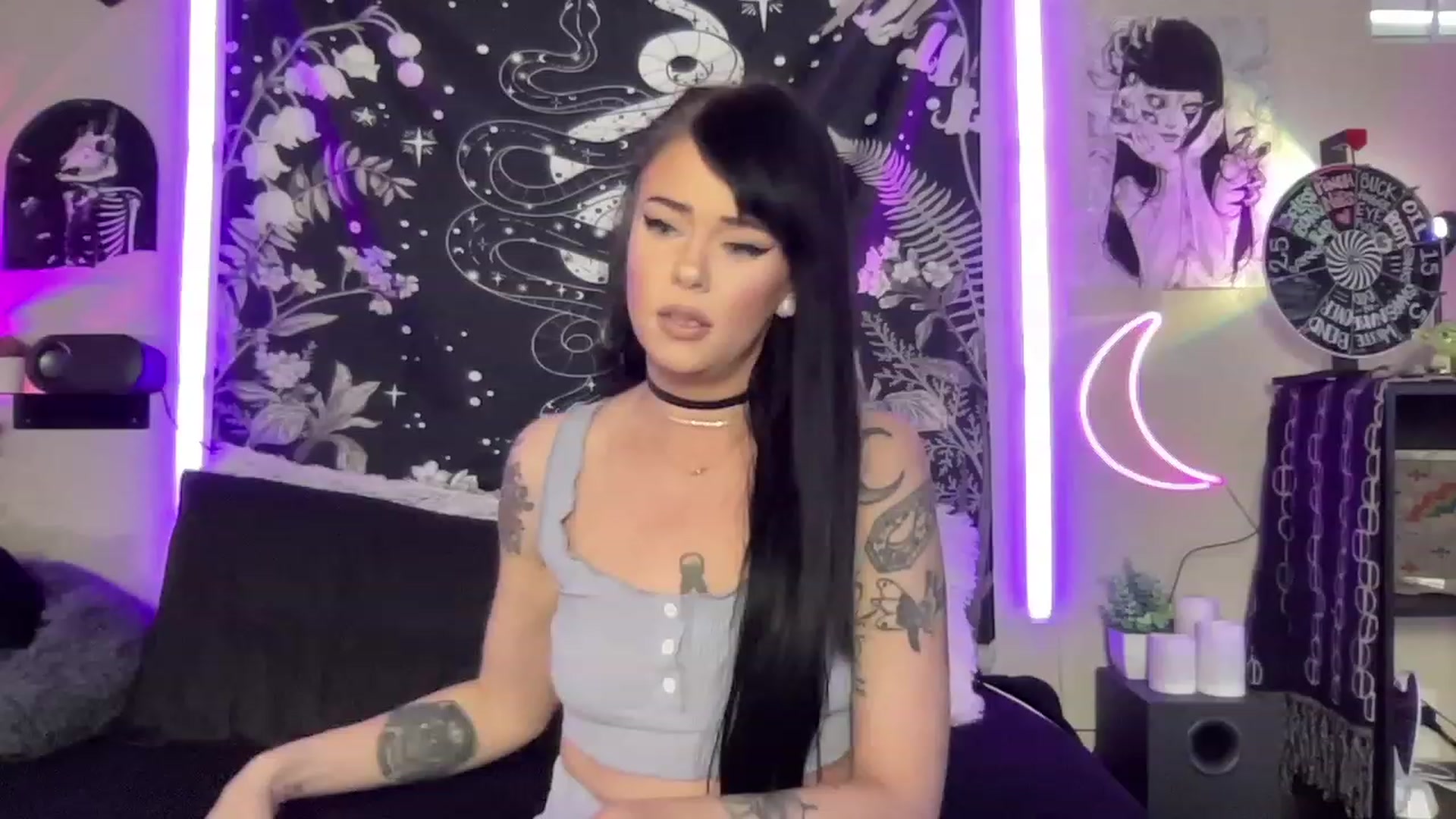 Gallery image thumbnail from RileyWoods's myfreecams stream on, 06/02/2023, 24:01 image 13 of 20