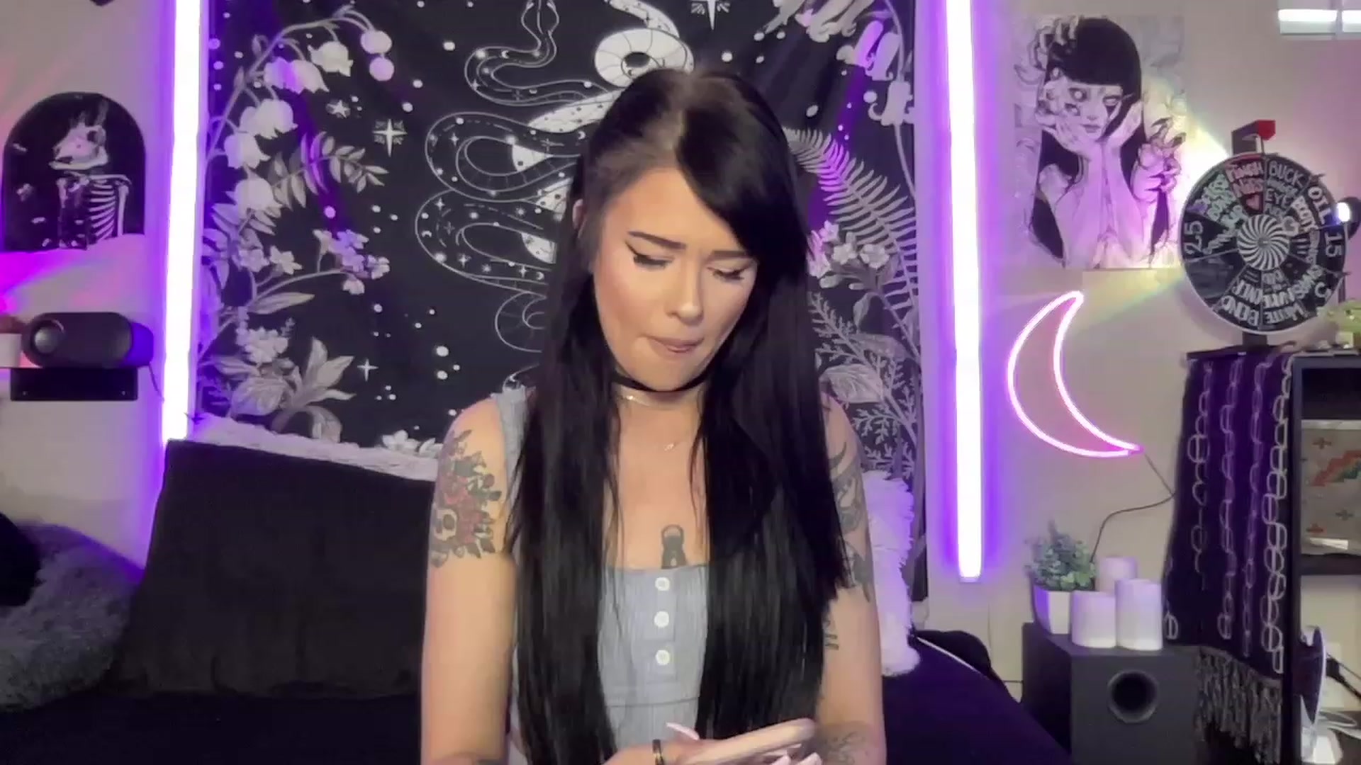 Gallery image thumbnail from RileyWoods's myfreecams stream on, 06/02/2023, 24:01 image 19 of 20