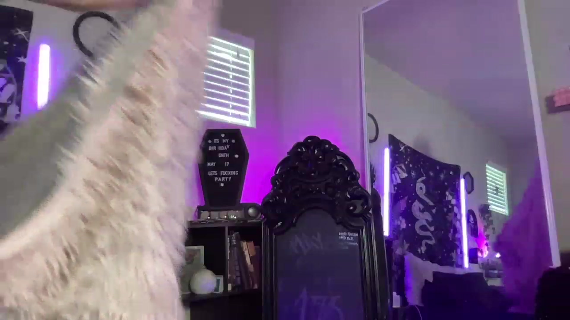 Gallery image thumbnail from RileyWoods's myfreecams stream on, 06/03/2023, 24:01 image 19 of 20