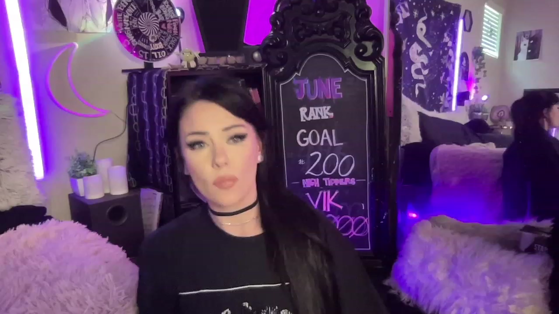 Gallery image thumbnail from RileyWoods's myfreecams stream on, 06/09/2023, 24:41 image 17 of 20