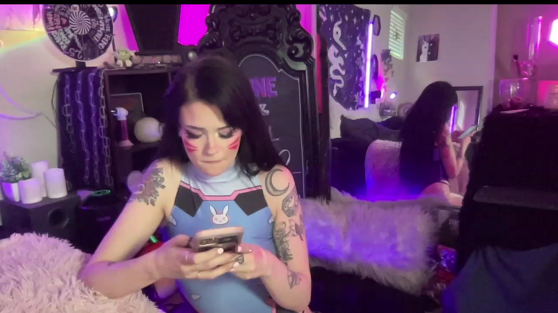 Gallery image thumbnail from RileyWoods's myfreecams stream on, 06/10/2023, 01:50 image 8 of 20
