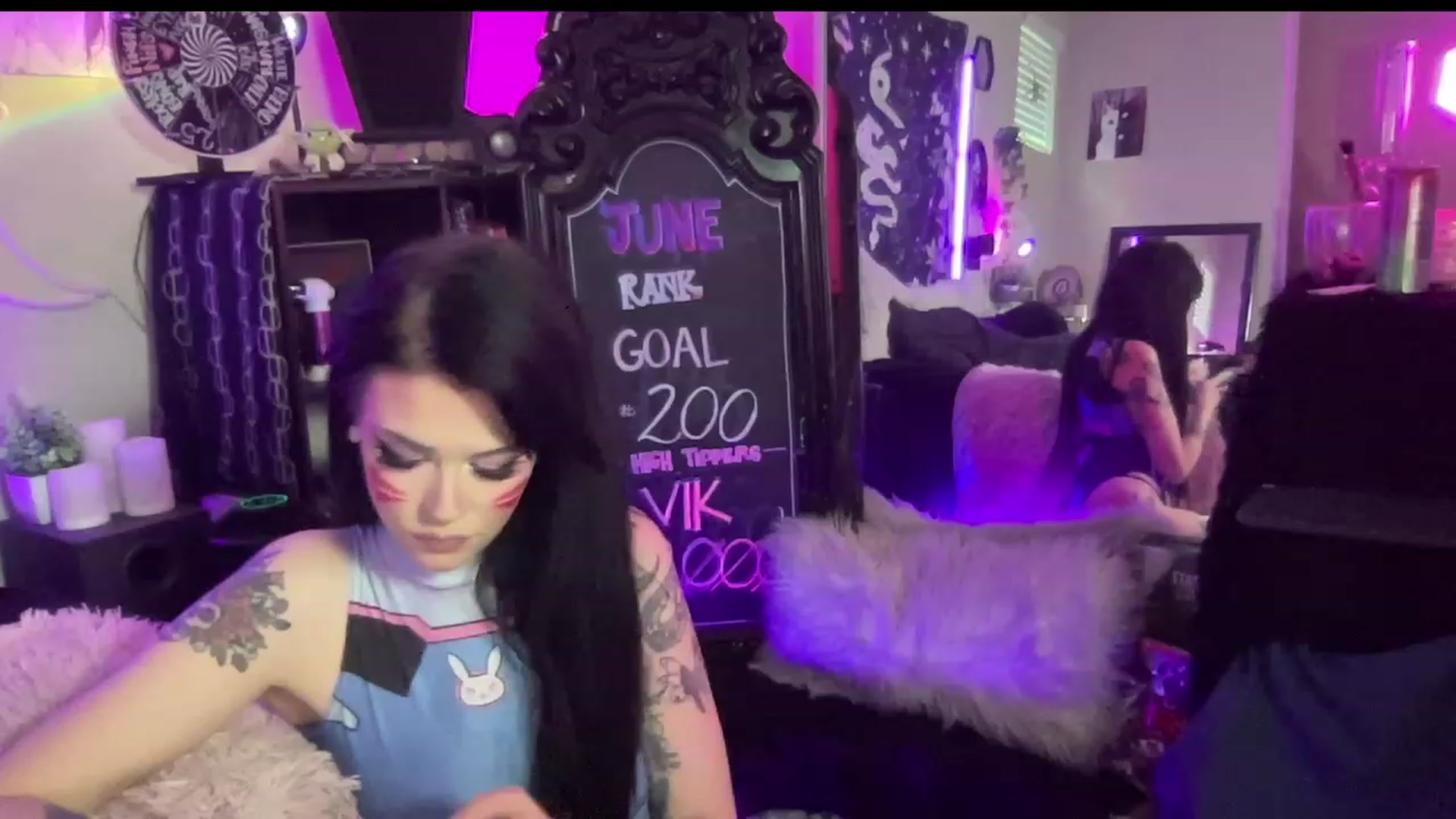 Gallery image thumbnail from RileyWoods's myfreecams stream on, 06/10/2023, 01:50 image 9 of 20