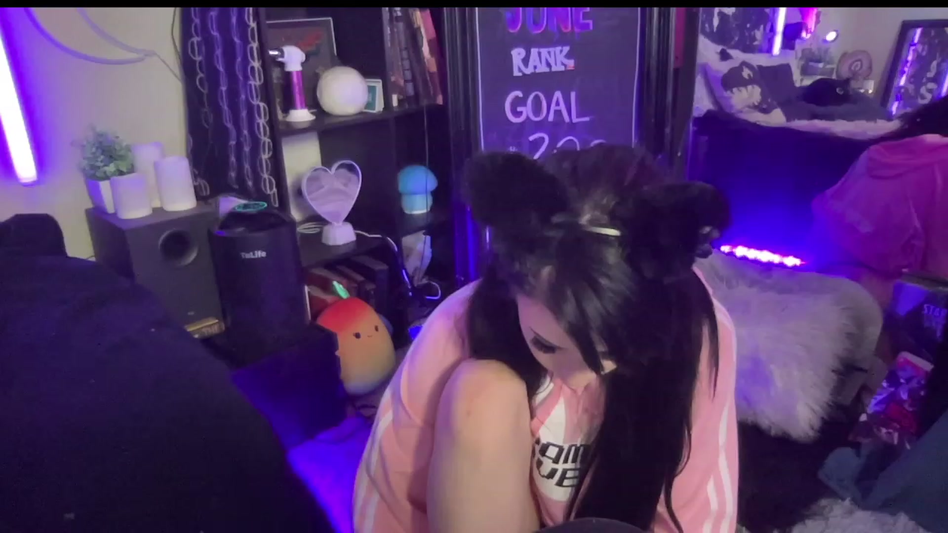 Gallery image thumbnail from RileyWoods's myfreecams stream on, 06/11/2023, 24:01 image 19 of 20