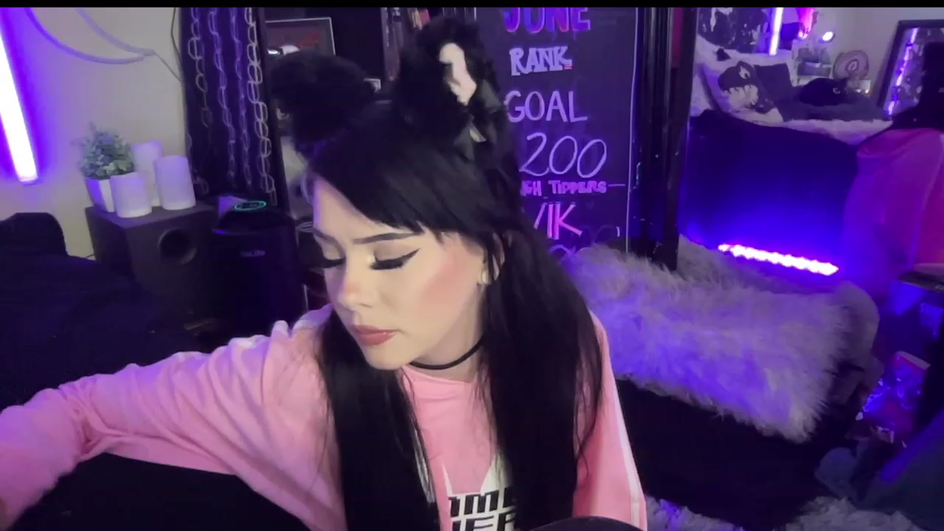 Gallery image thumbnail from RileyWoods's myfreecams stream on, 06/11/2023, 24:01 image 18 of 20