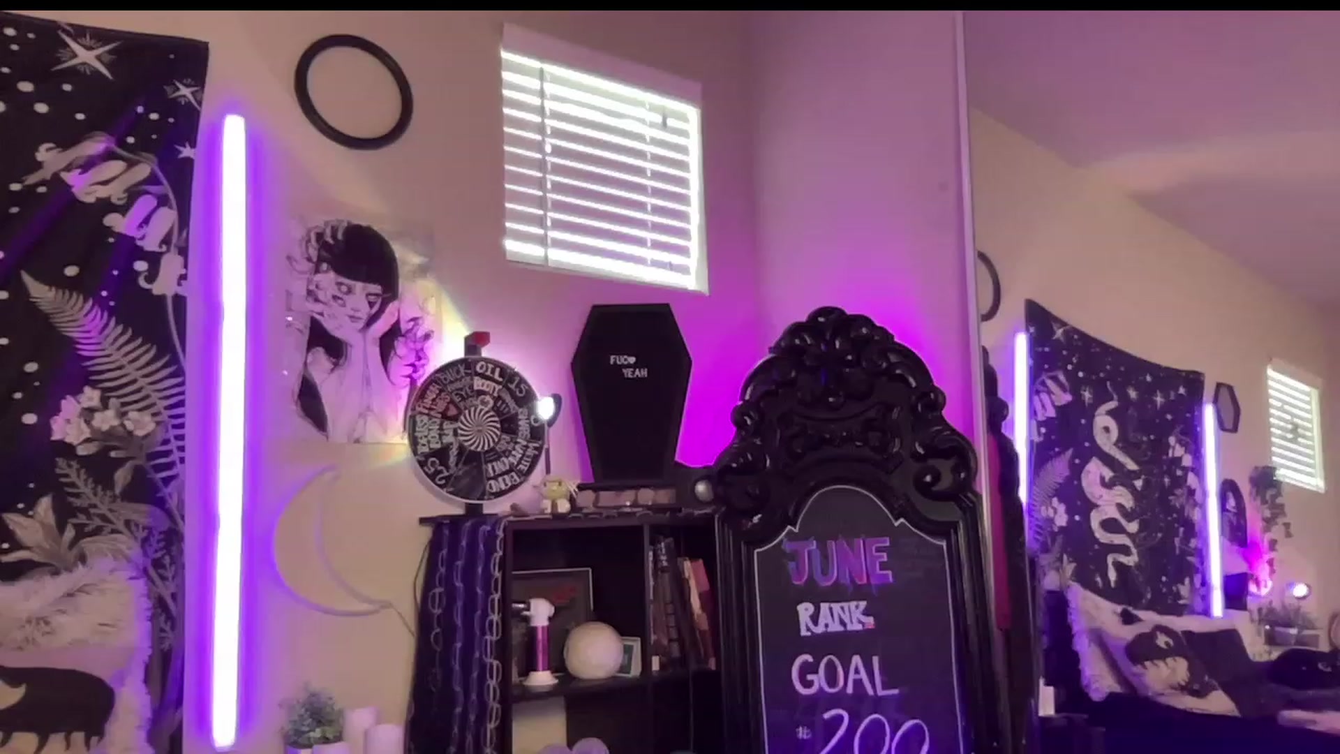 Gallery image thumbnail from RileyWoods's myfreecams stream on, 06/11/2023, 03:28 image 2 of 20