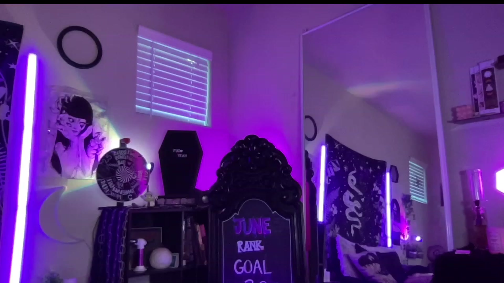 Gallery image thumbnail from RileyWoods's myfreecams stream on, 06/11/2023, 03:28 image 20 of 20