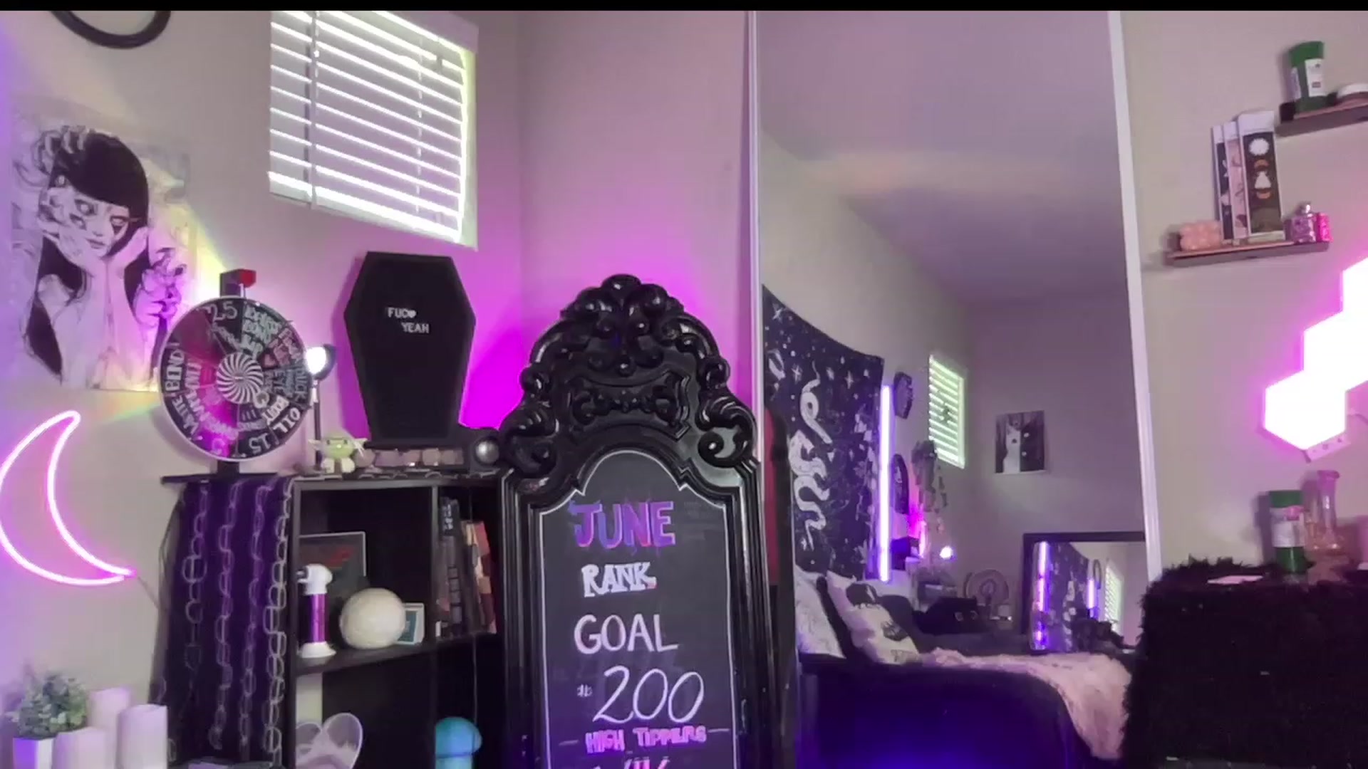 Gallery image thumbnail from RileyWoods's myfreecams stream on, 06/13/2023, 01:58 image 20 of 20