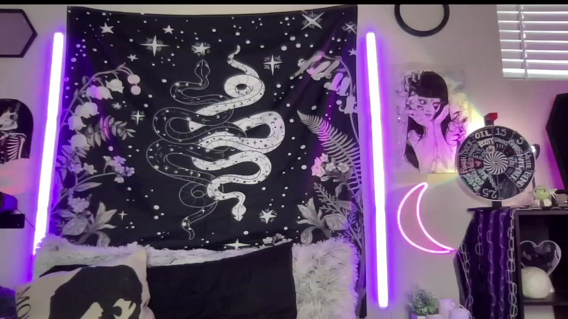 Gallery image thumbnail from RileyWoods's myfreecams stream on, 06/14/2023, 02:03 image 13 of 20