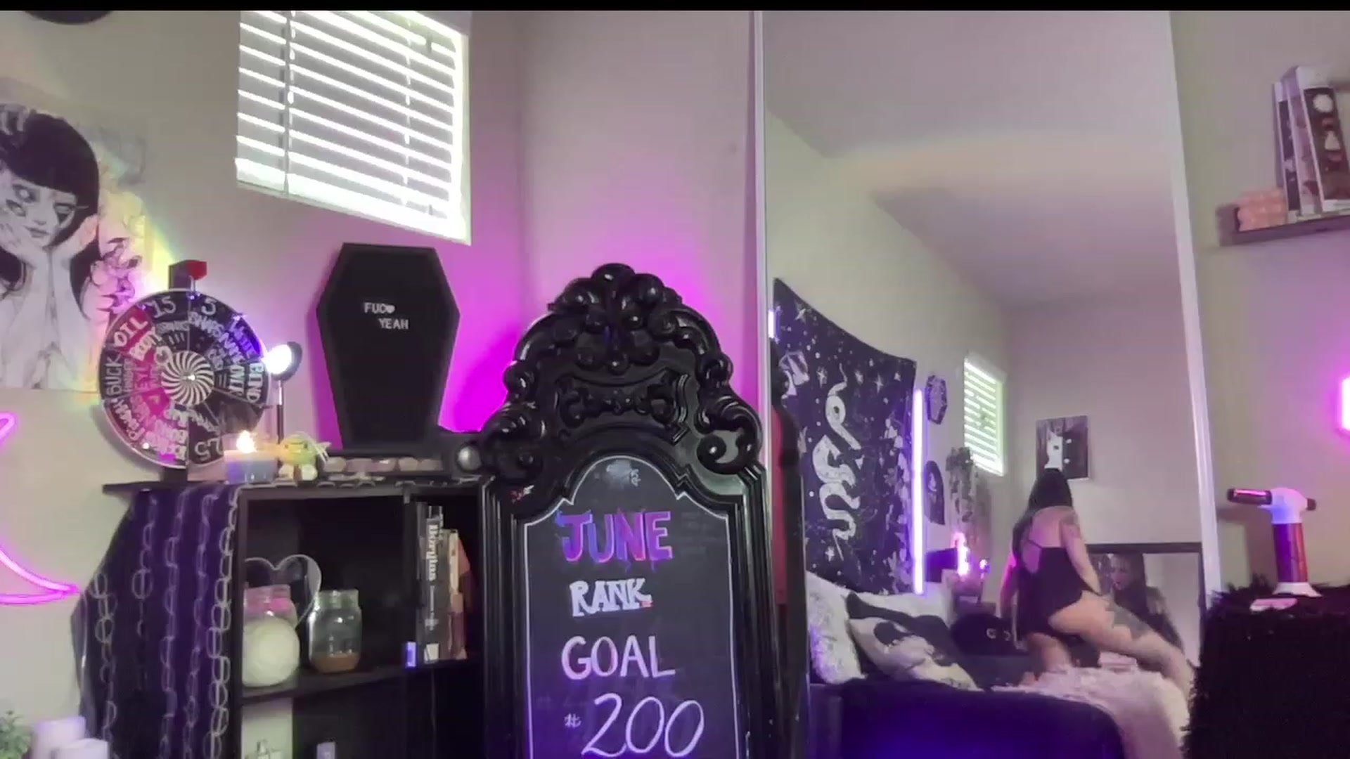 Gallery image thumbnail from RileyWoods's myfreecams stream on, 06/16/2023, 23:48 image 2 of 20
