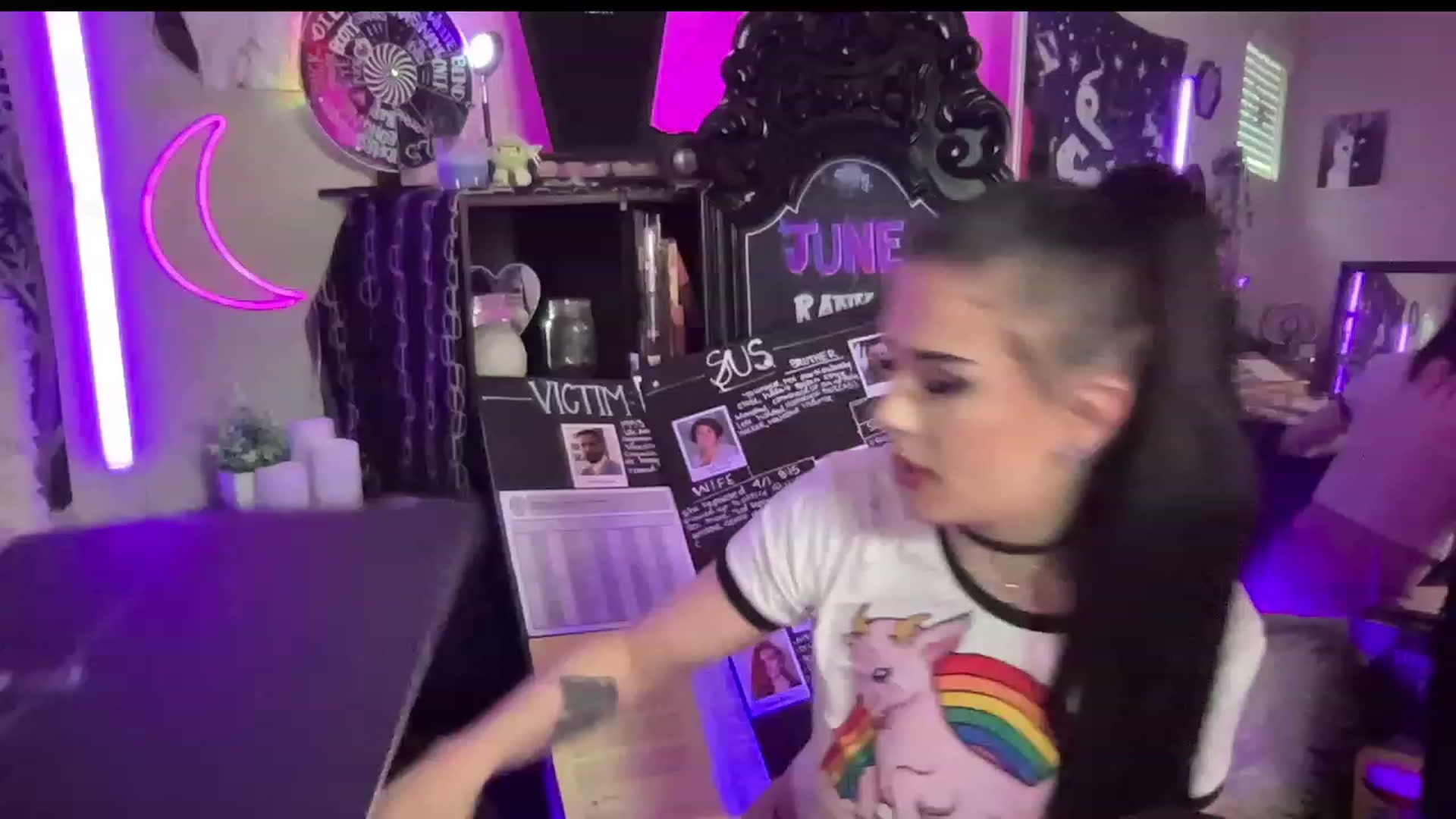 Gallery image thumbnail from RileyWoods's myfreecams stream on, 06/17/2023, 02:31 image 10 of 20