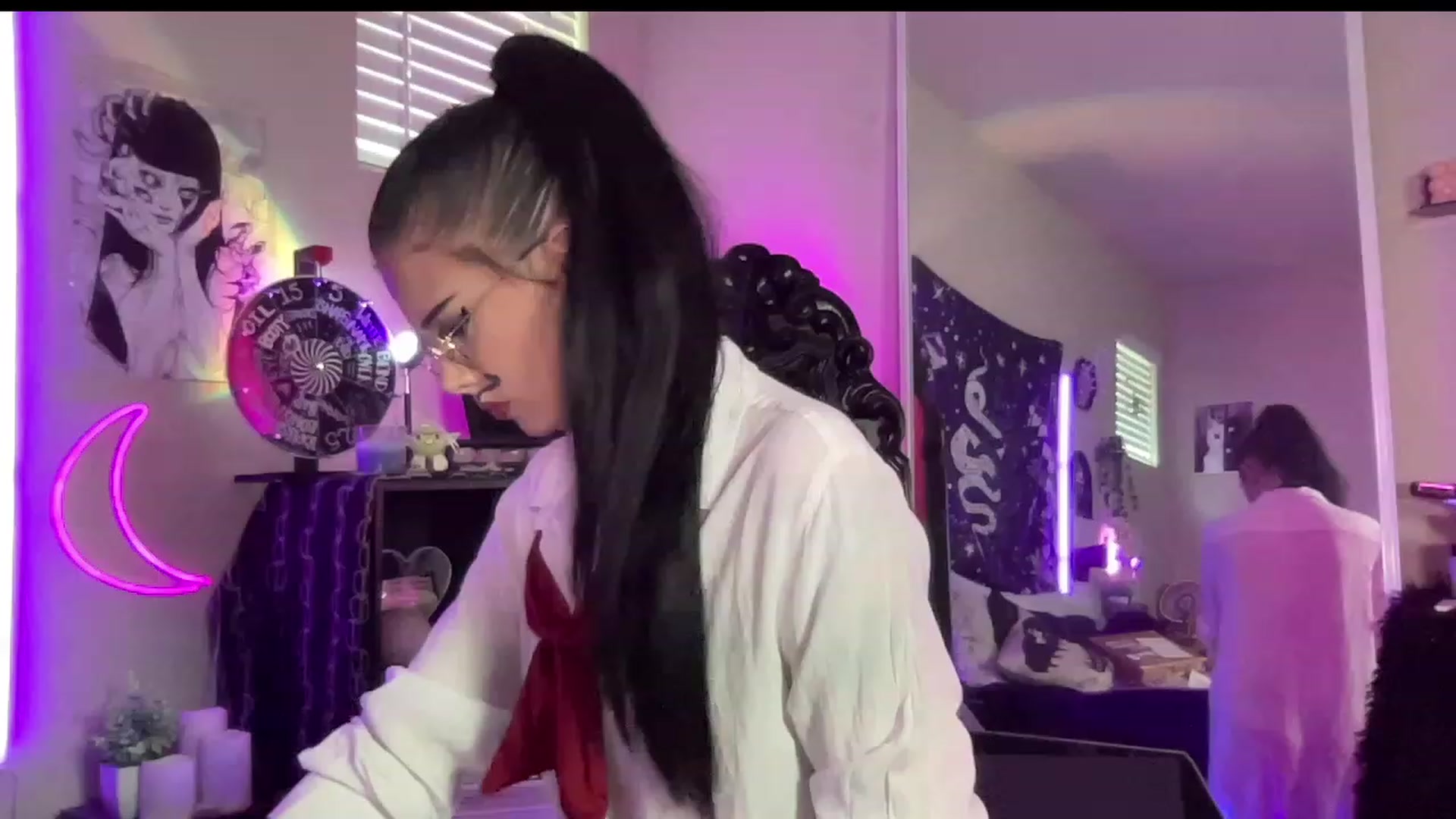 Gallery image thumbnail from RileyWoods's myfreecams stream on, 06/17/2023, 02:31 image 12 of 20