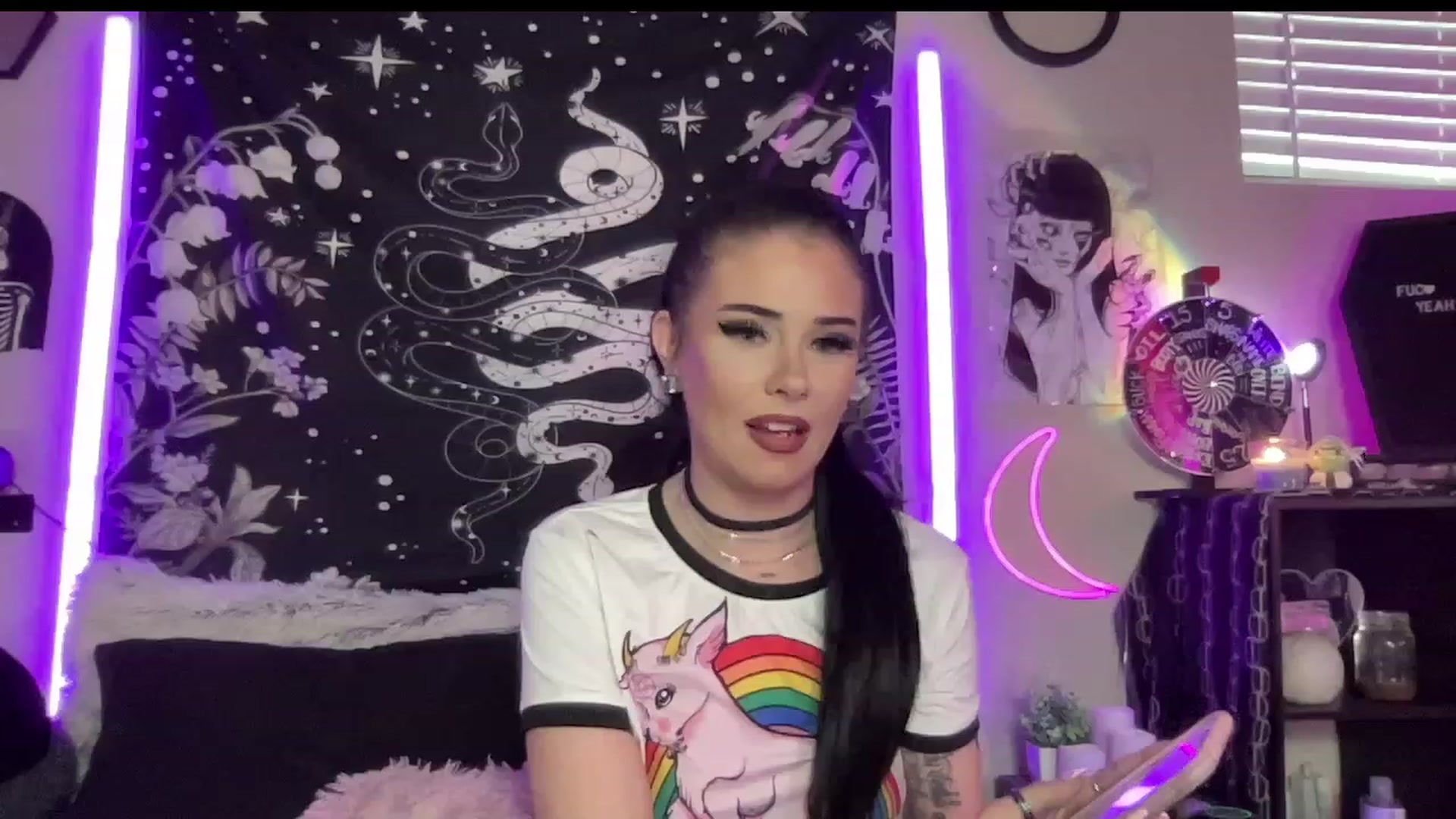 Gallery image thumbnail from RileyWoods's myfreecams stream on, 06/17/2023, 02:31 image 2 of 20