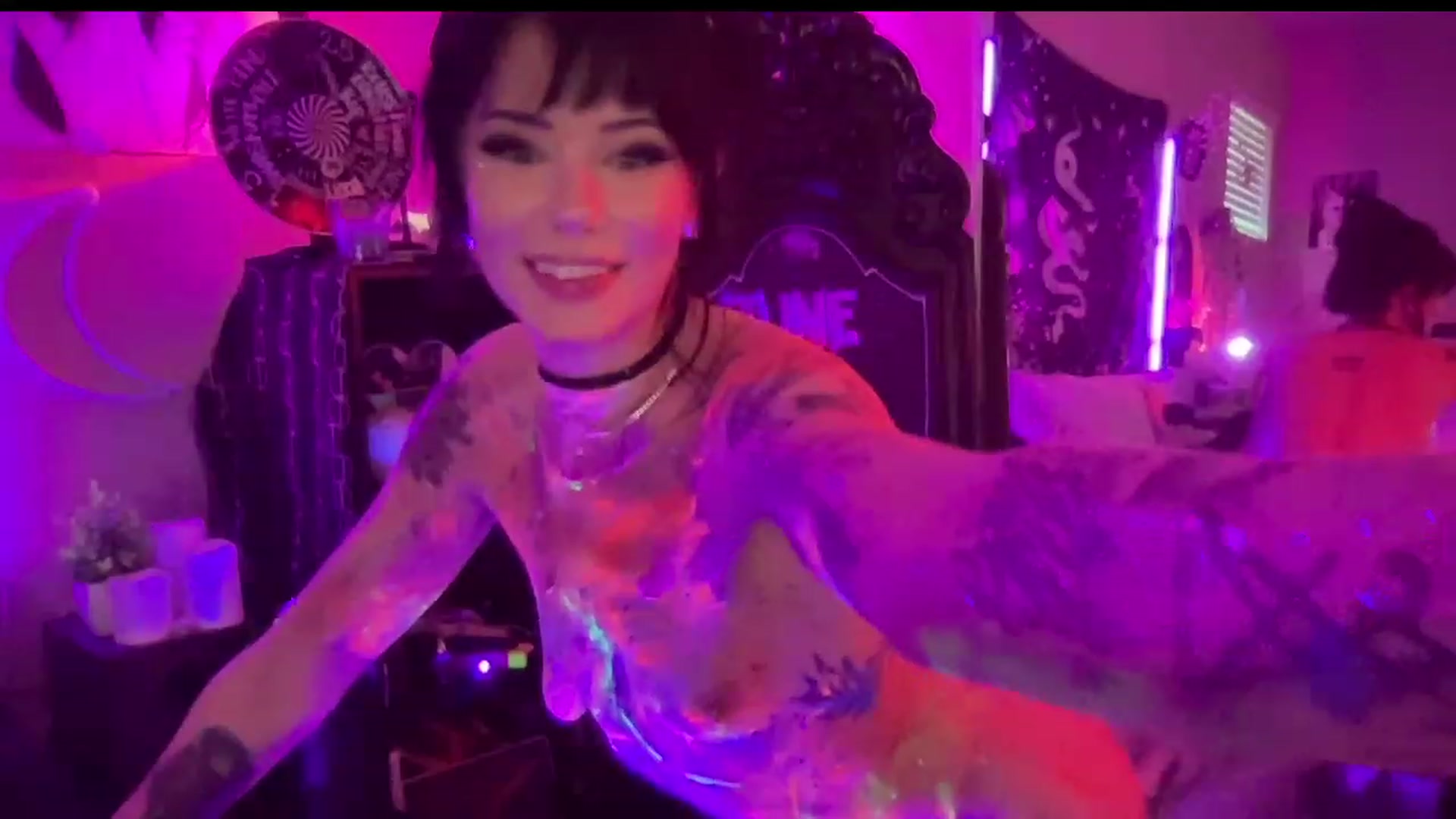 Gallery image thumbnail from RileyWoods's myfreecams stream on, 06/20/2023, 02:45 image 20 of 20