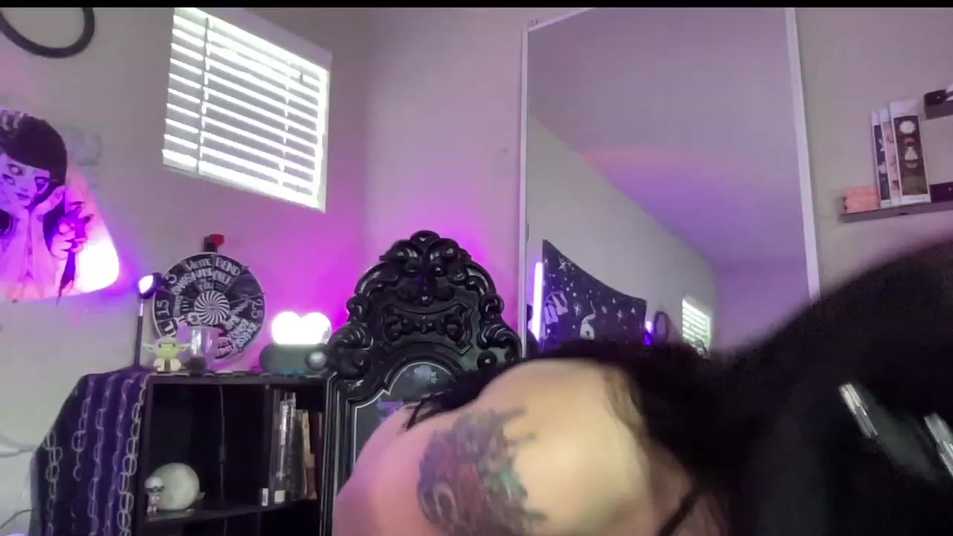 Gallery image thumbnail from RileyWoods's myfreecams stream on, 06/24/2023, 23:01 image 17 of 20