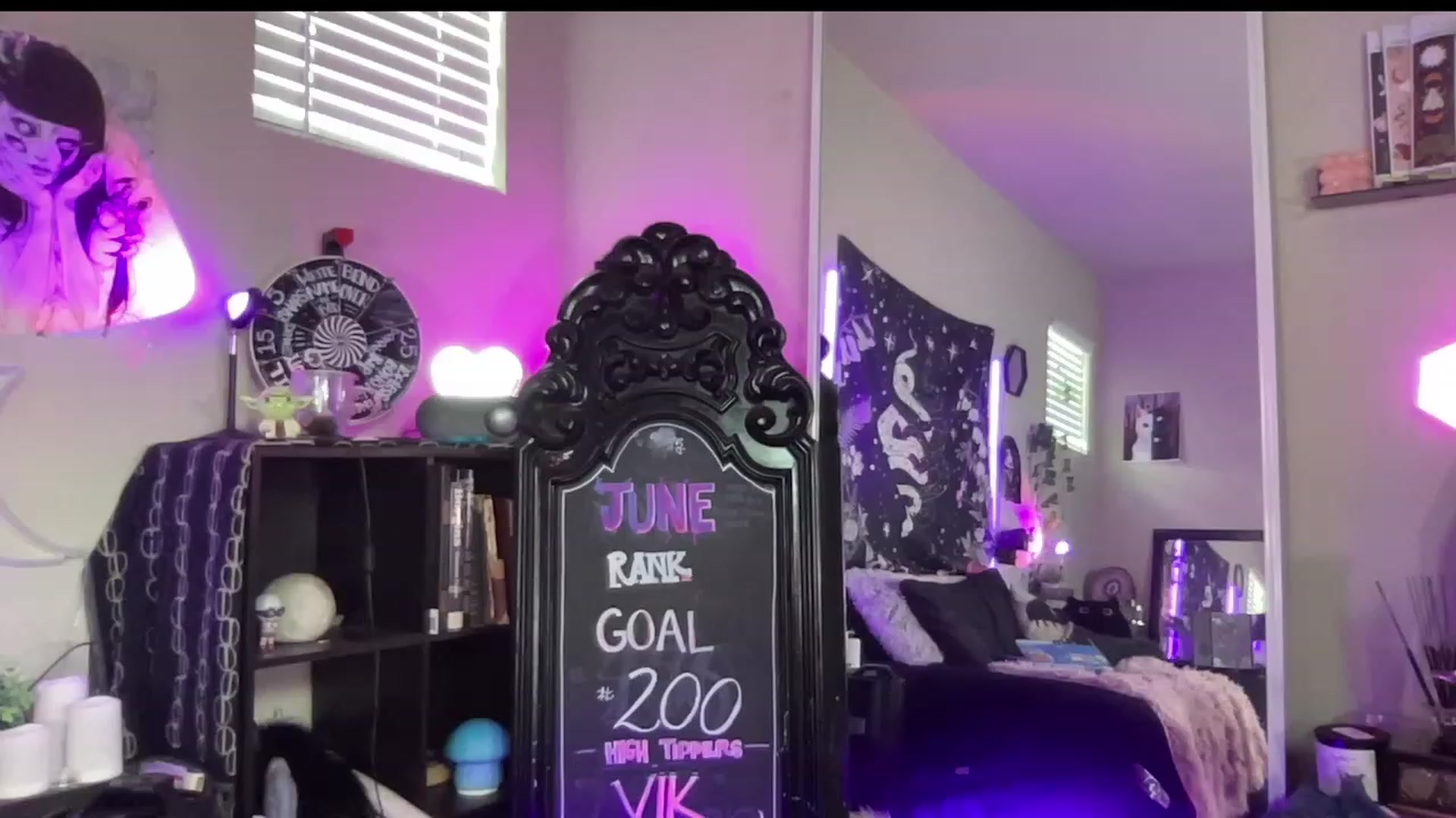 Gallery image thumbnail from RileyWoods's myfreecams stream on, 06/24/2023, 23:40 image 9 of 20