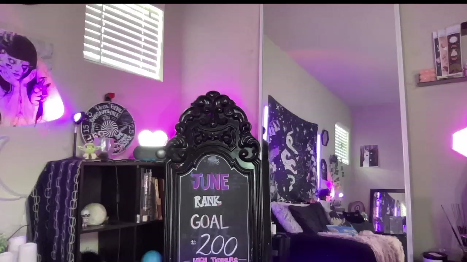 Gallery image thumbnail from RileyWoods's myfreecams stream on, 06/24/2023, 23:40 image 7 of 20