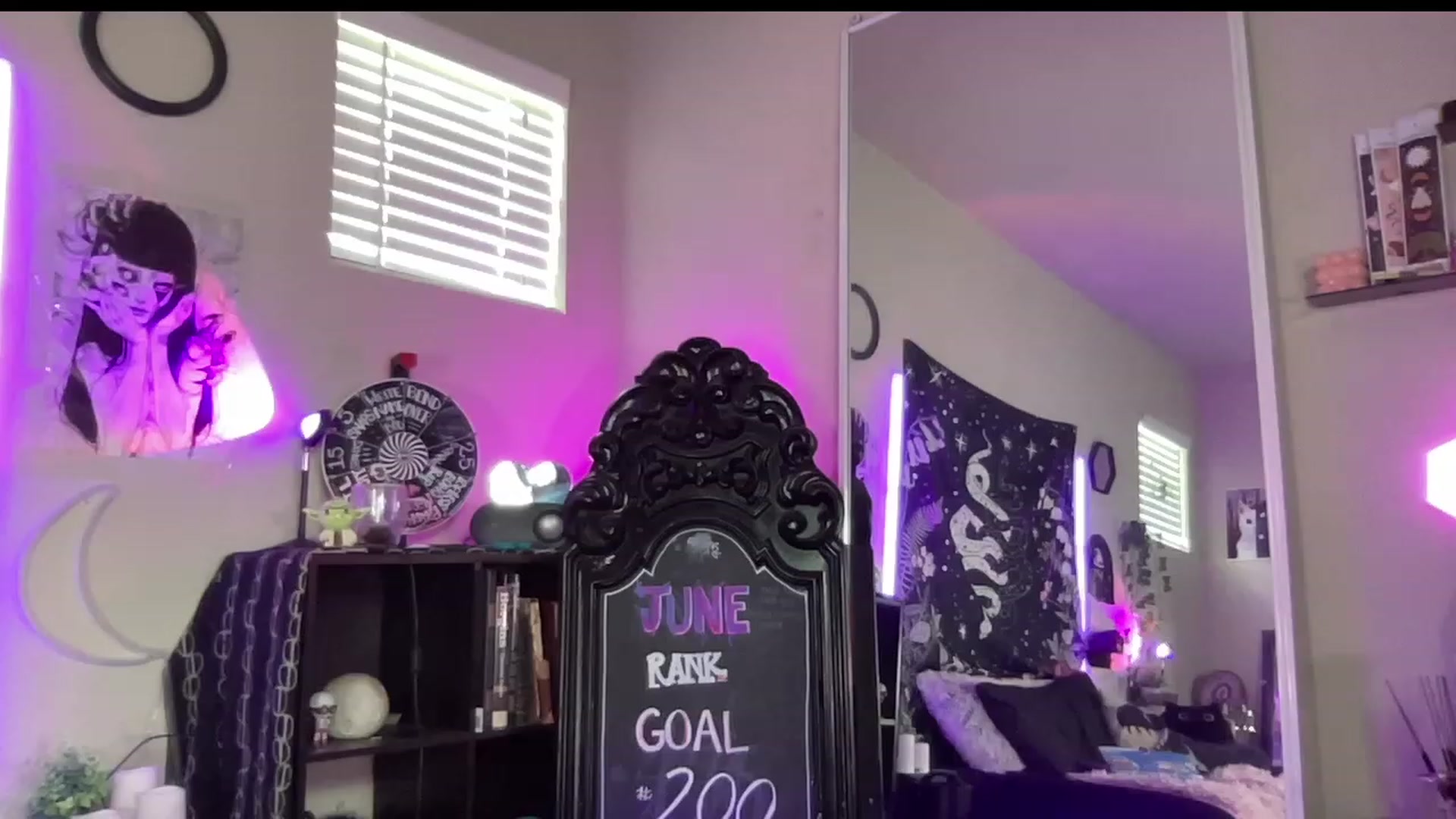 Gallery image thumbnail from RileyWoods's myfreecams stream on, 06/24/2023, 23:40 image 11 of 20