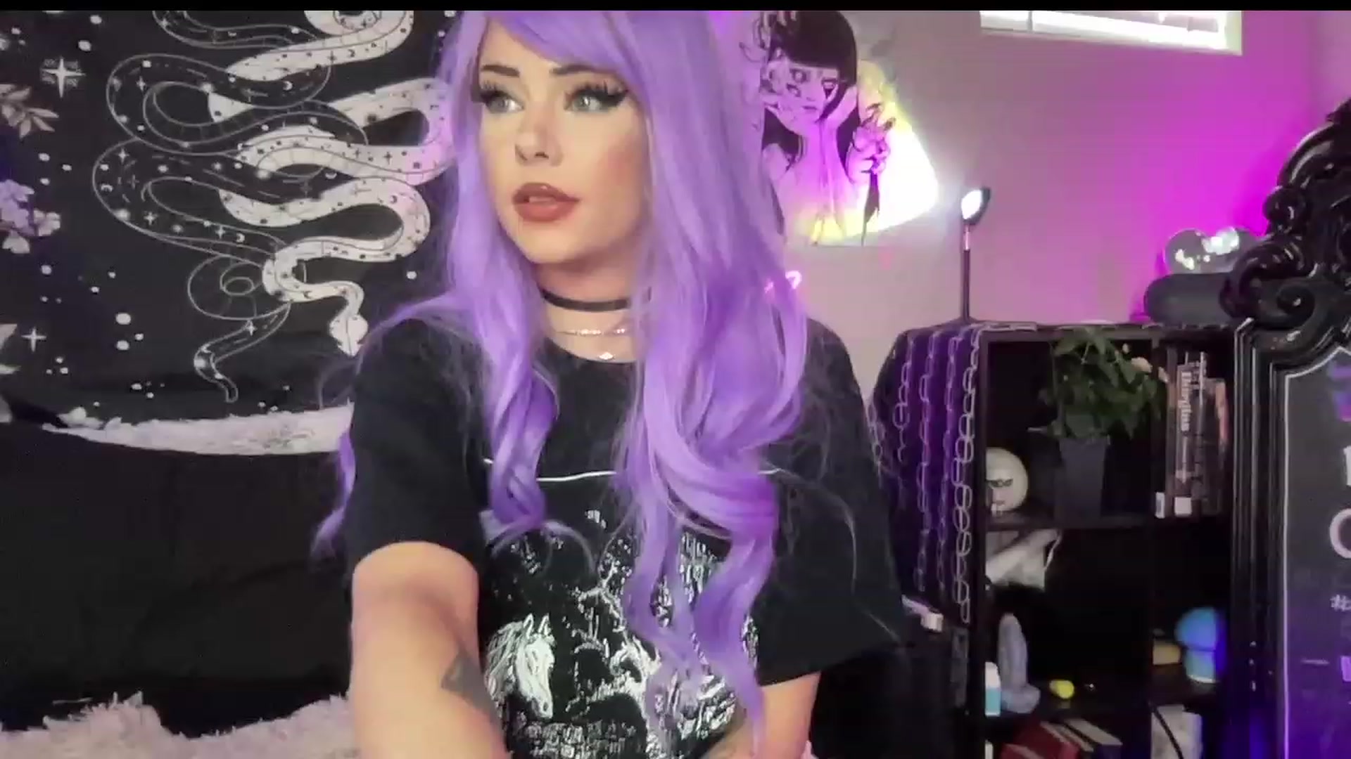 Gallery image thumbnail from RileyWoods's myfreecams stream on, 06/27/2023, 02:11 image 8 of 20