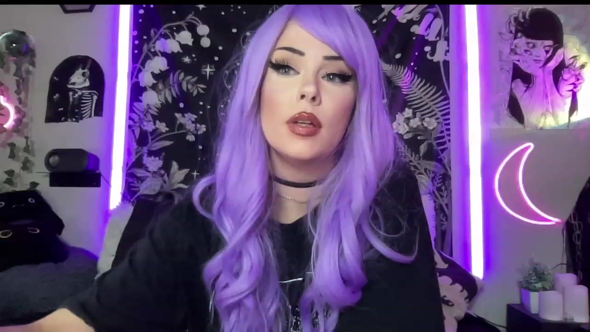 Gallery image thumbnail from RileyWoods's myfreecams stream on, 06/27/2023, 02:11 image 6 of 20