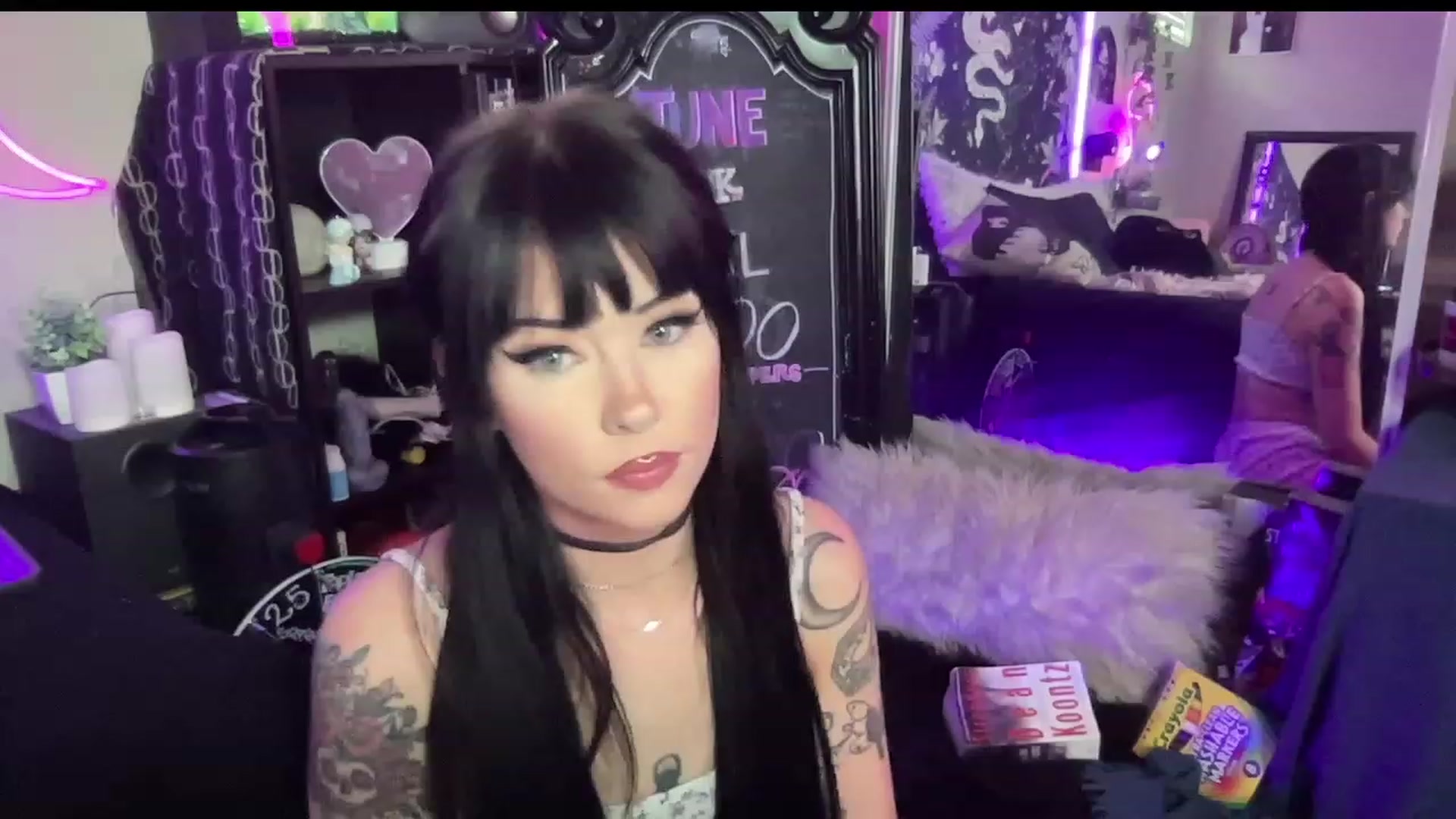 Gallery image thumbnail from RileyWoods's myfreecams stream on, 06/28/2023, 24:55 image 20 of 20