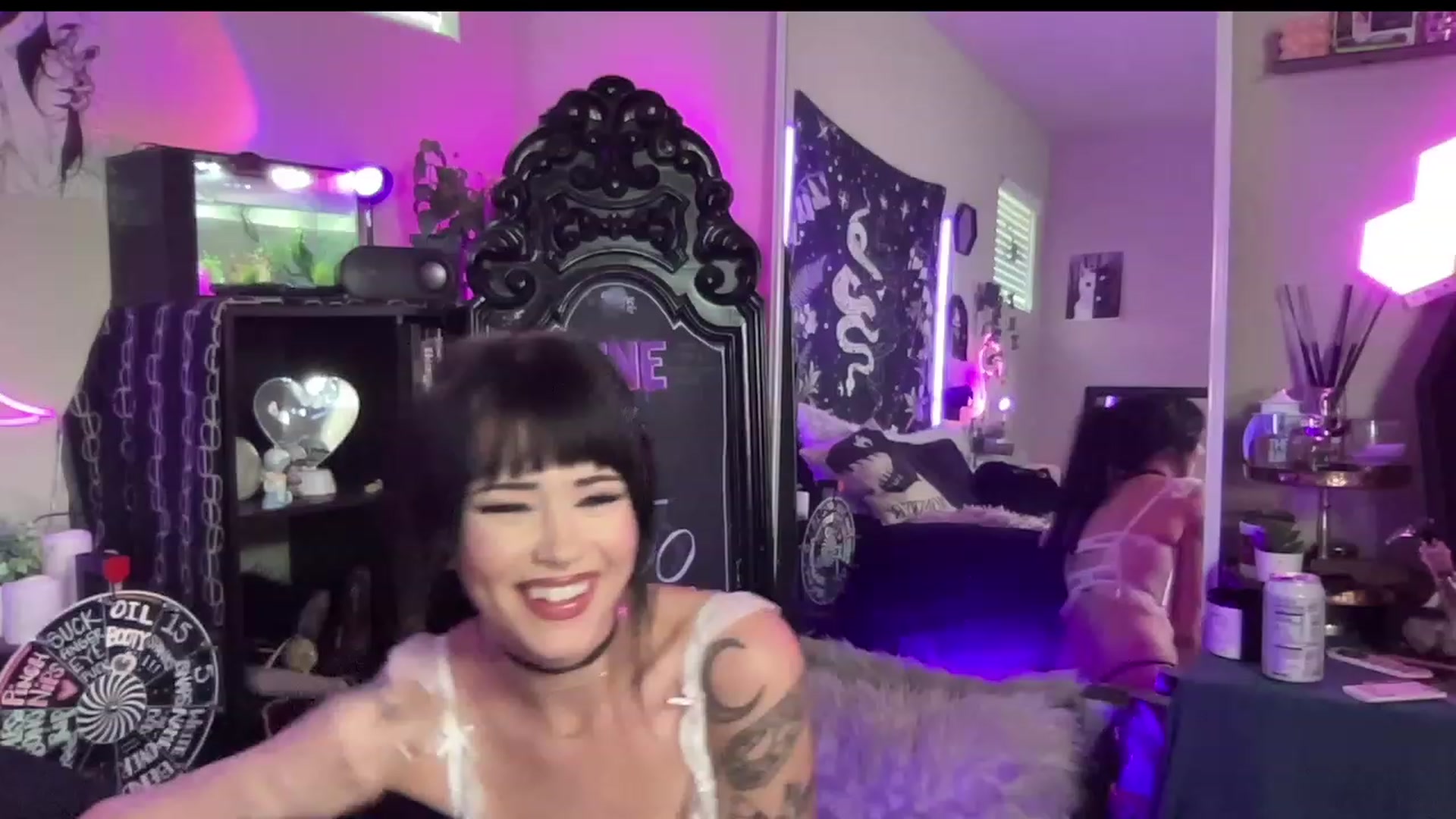 Gallery image thumbnail from RileyWoods's myfreecams stream on, 06/28/2023, 02:40 image 13 of 20