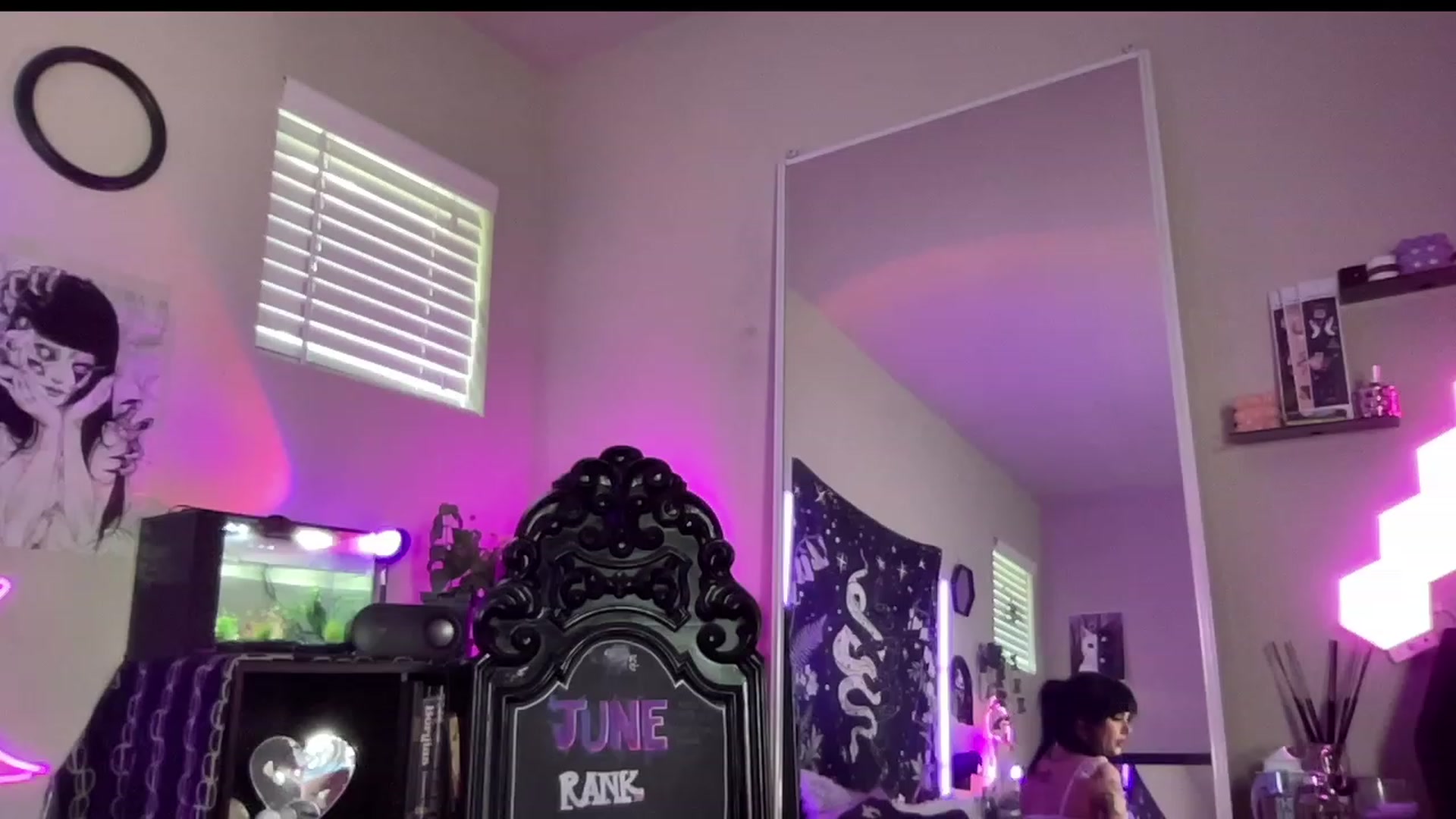 Gallery image thumbnail from RileyWoods's myfreecams stream on, 06/28/2023, 02:40 image 14 of 20