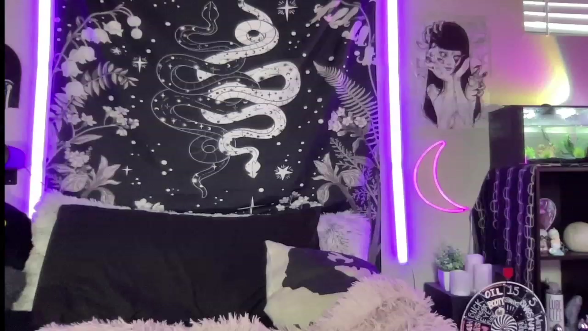 Gallery image thumbnail from RileyWoods's myfreecams stream on, 06/29/2023, 23:35 image 20 of 20