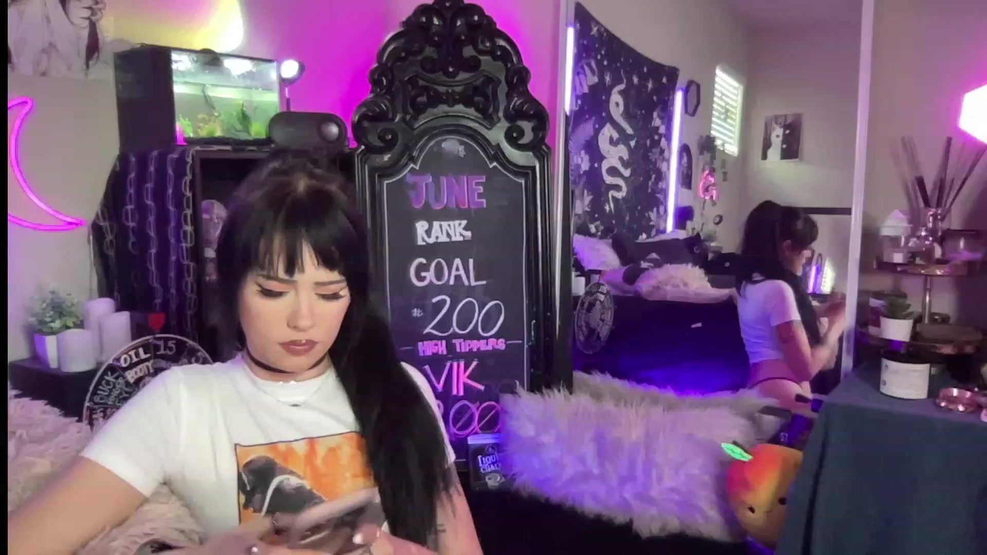 Gallery image thumbnail from RileyWoods's myfreecams stream on, 06/29/2023, 23:35 image 14 of 20