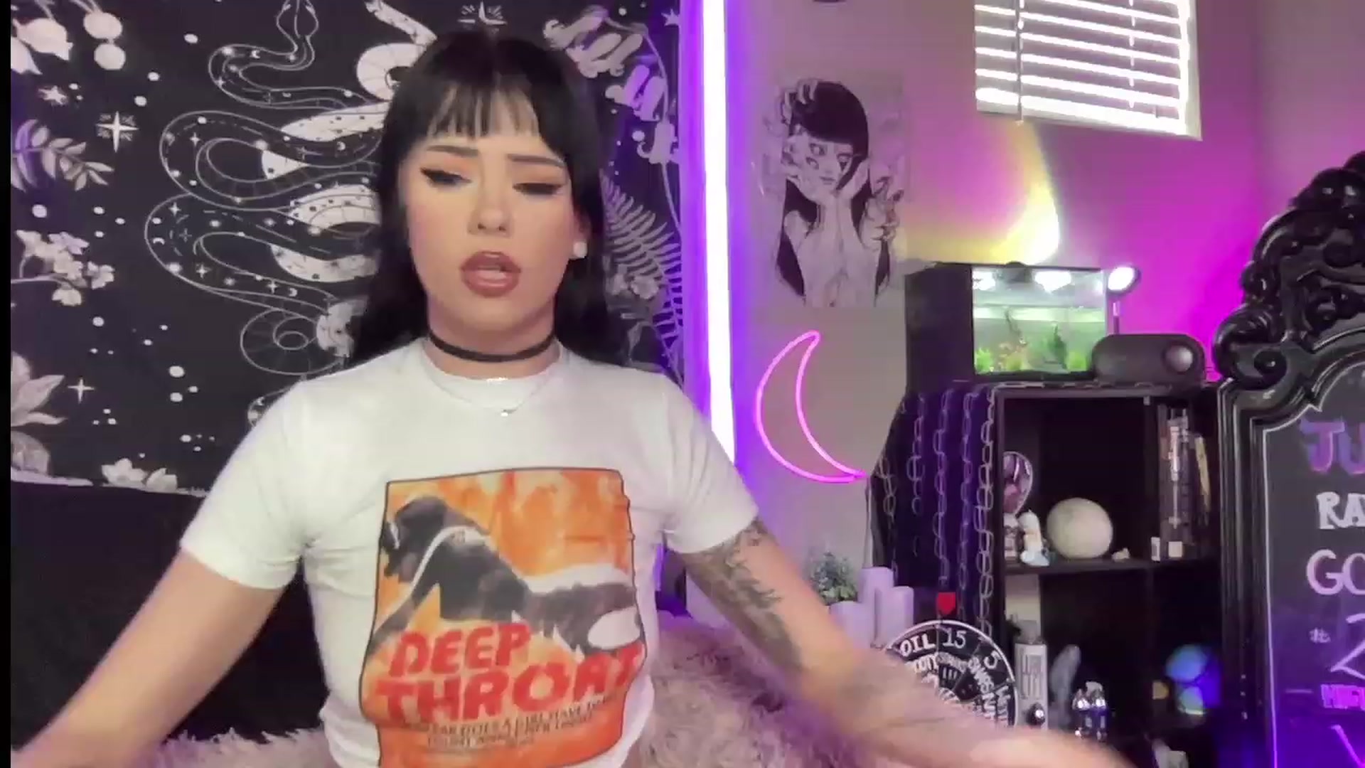 Gallery image thumbnail from RileyWoods's myfreecams stream on, 06/29/2023, 23:35 image 19 of 20
