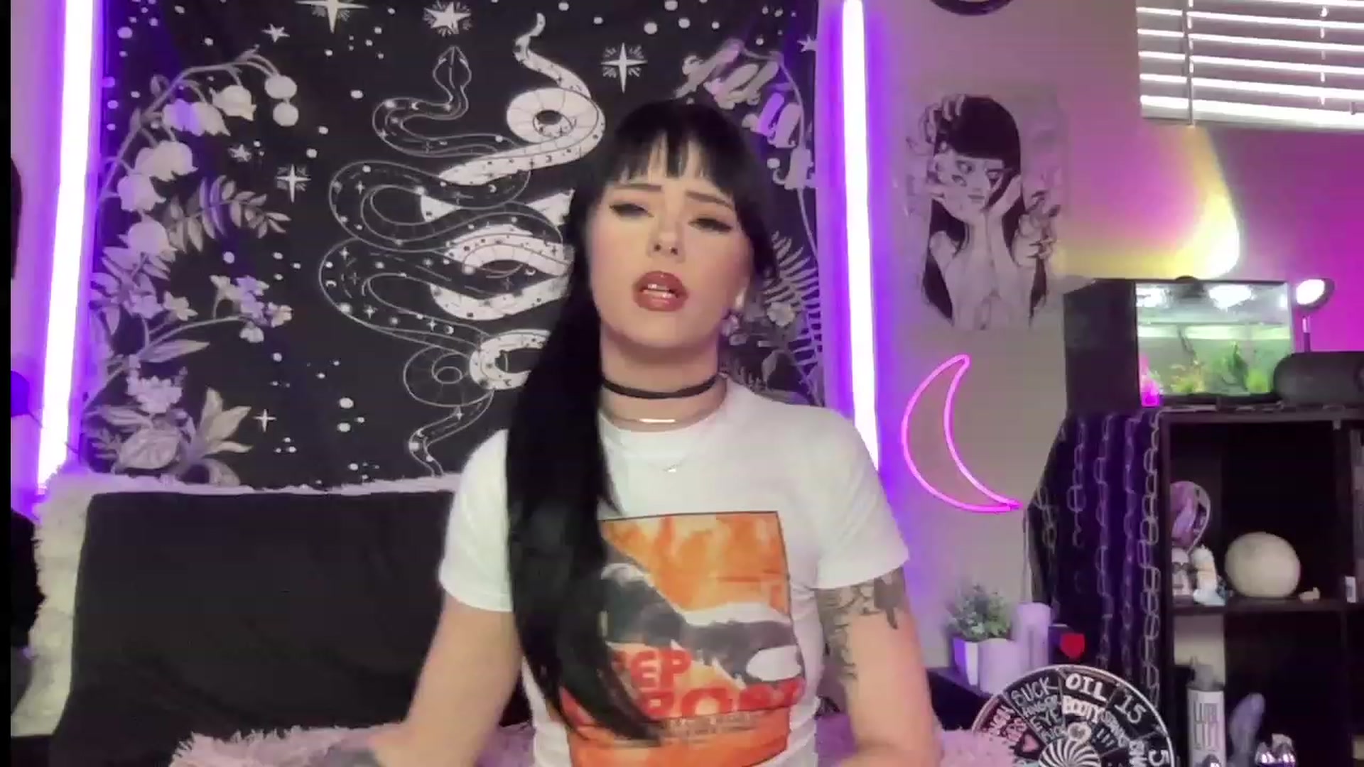 Gallery image thumbnail from RileyWoods's myfreecams stream on, 06/30/2023, 01:49 image 7 of 20