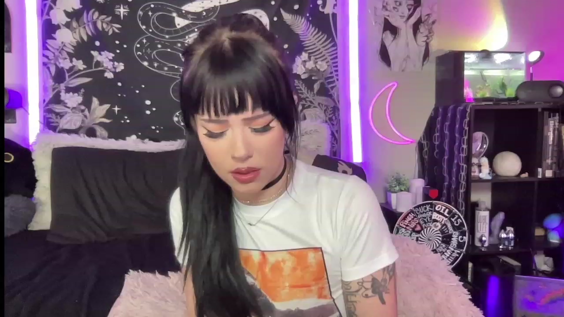 Gallery image thumbnail from RileyWoods's myfreecams stream on, 06/30/2023, 01:49 image 15 of 20