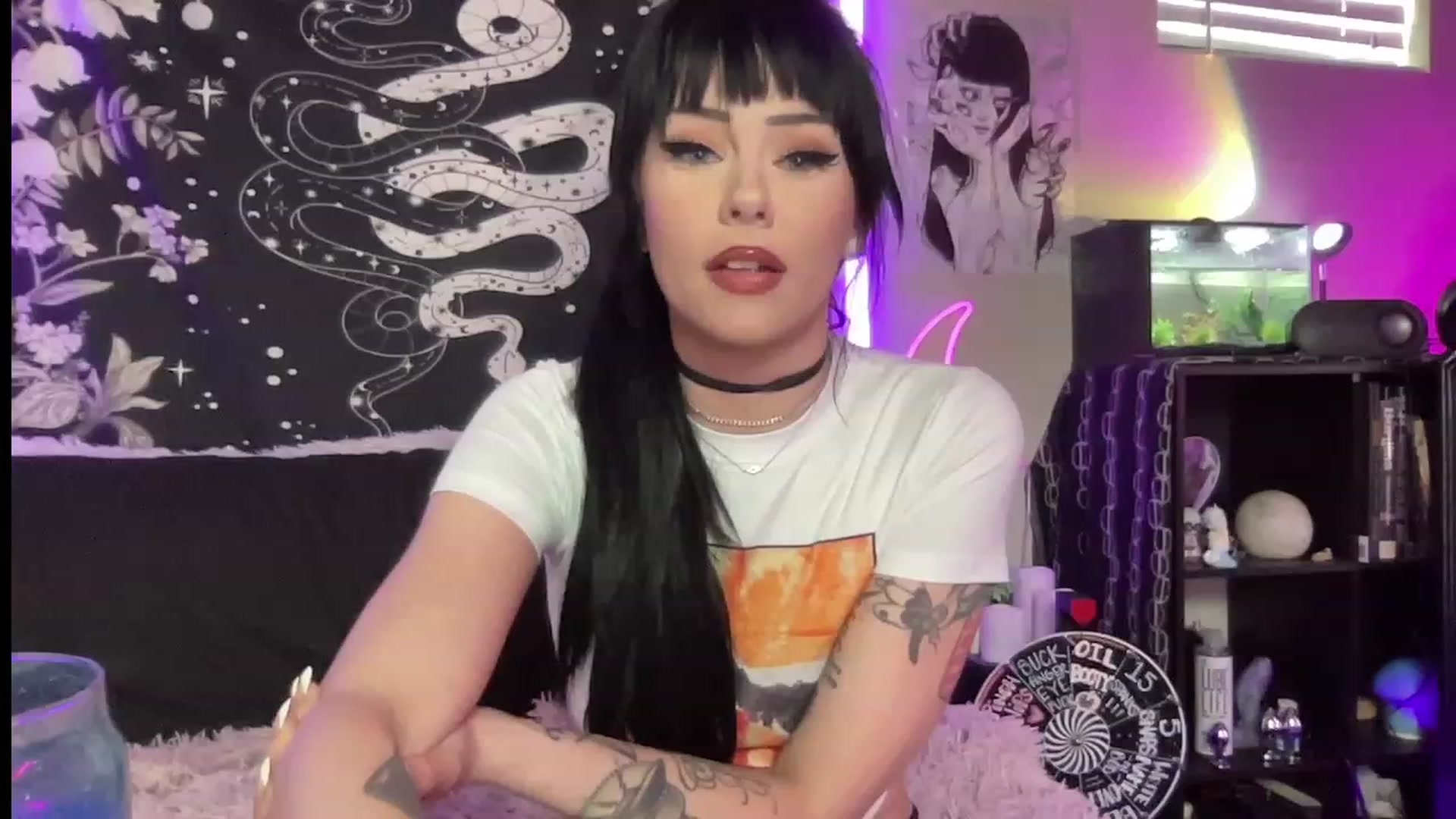 Gallery image thumbnail from RileyWoods's myfreecams stream on, 06/30/2023, 01:49 image 8 of 20