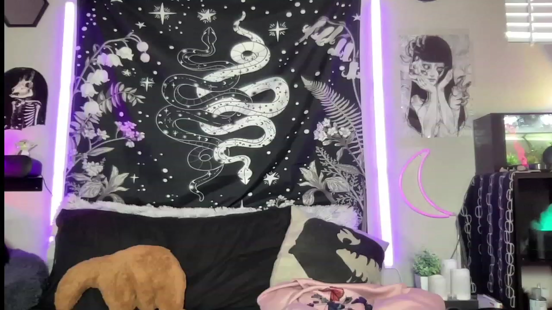Gallery image thumbnail from RileyWoods's myfreecams stream on, 07/02/2023, 23:58 image 5 of 20