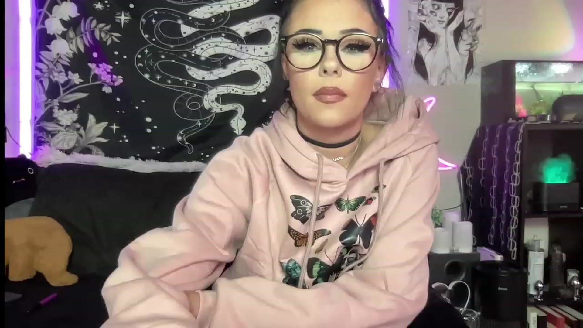 Gallery image thumbnail from RileyWoods's myfreecams stream on, 07/02/2023, 23:58 image 16 of 20