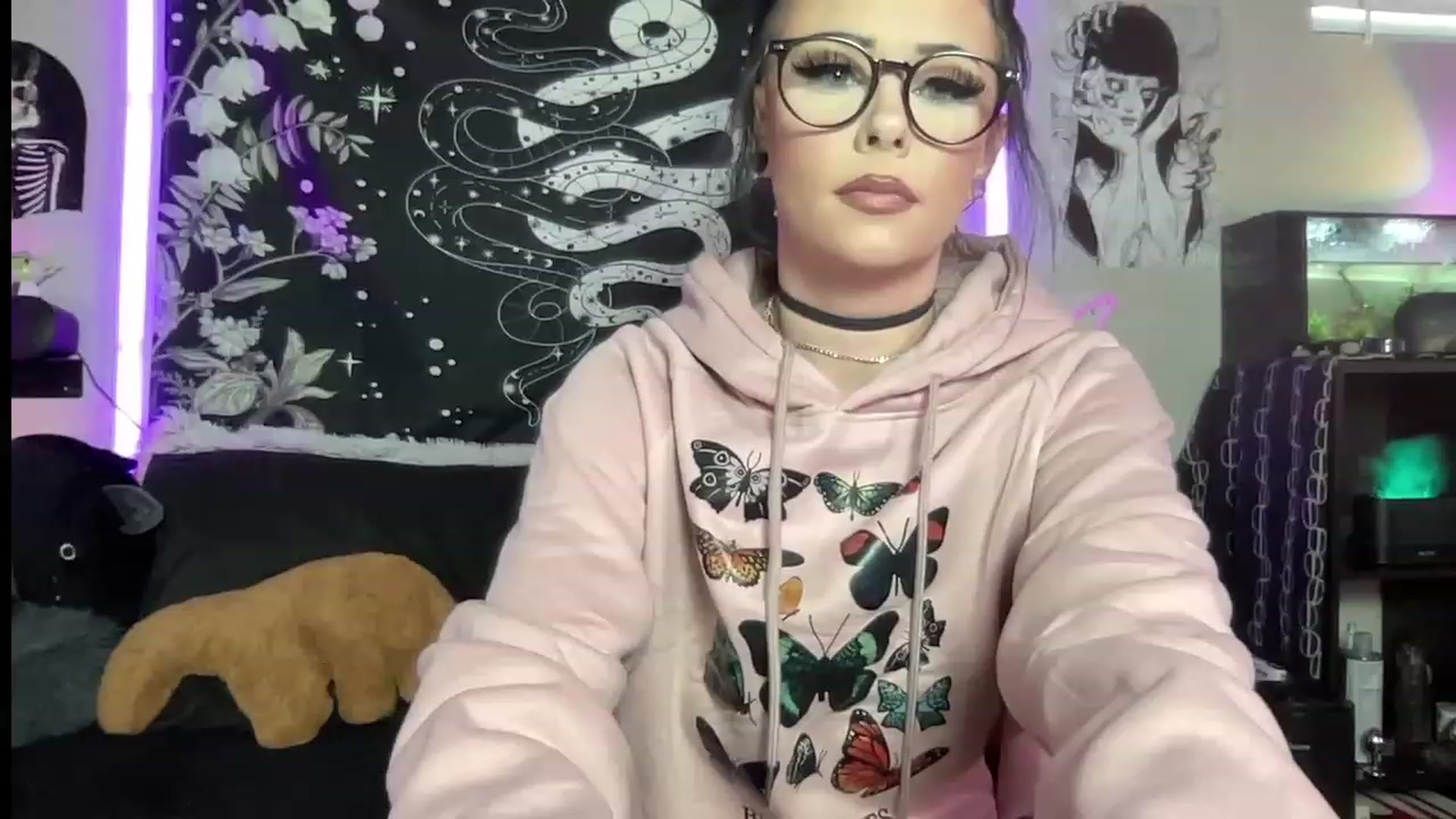 Gallery image thumbnail from RileyWoods's myfreecams stream on, 07/02/2023, 23:58 image 11 of 20