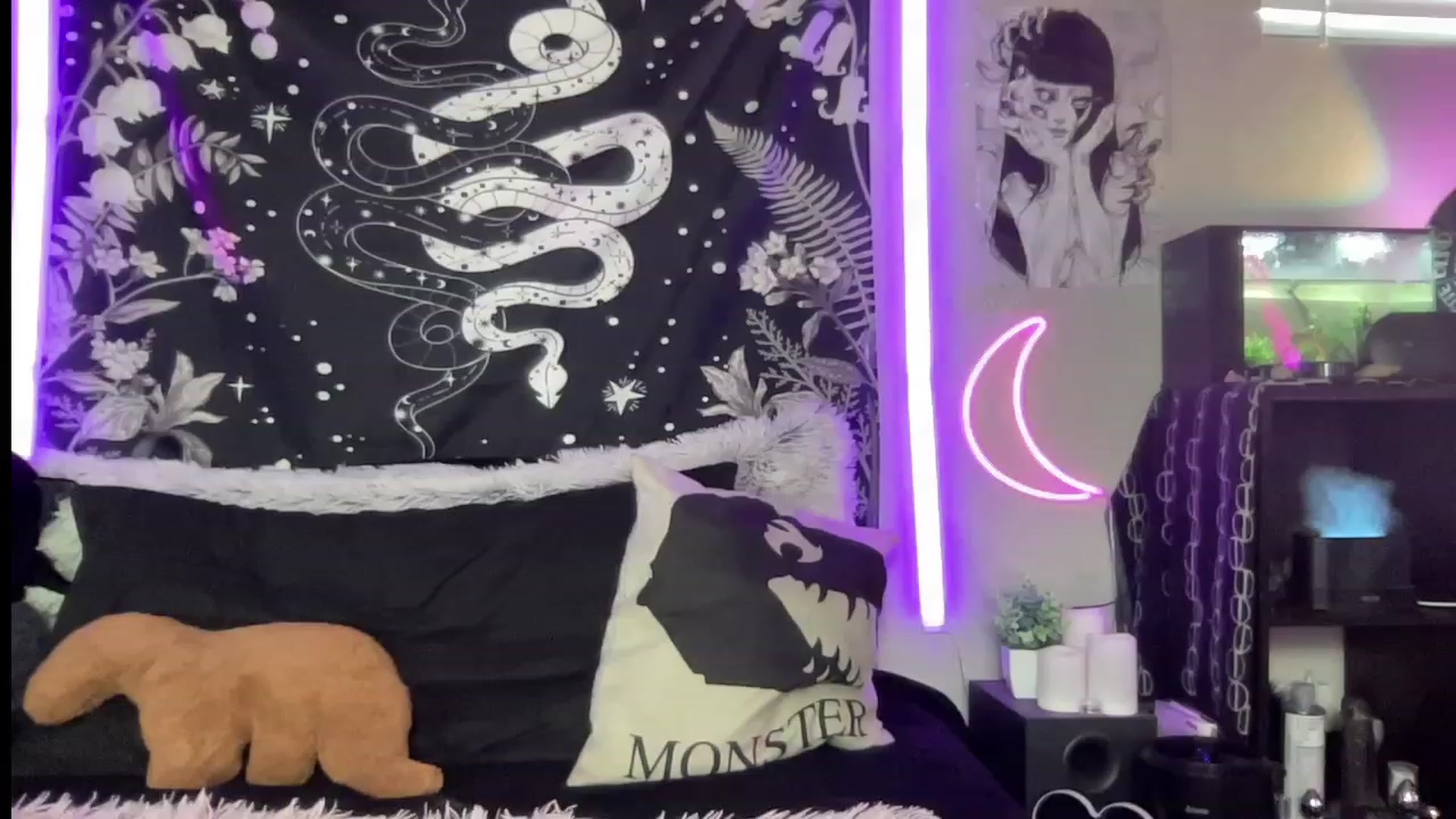 Gallery image thumbnail from RileyWoods's myfreecams stream on, 07/03/2023, 23:51 image 1 of 20