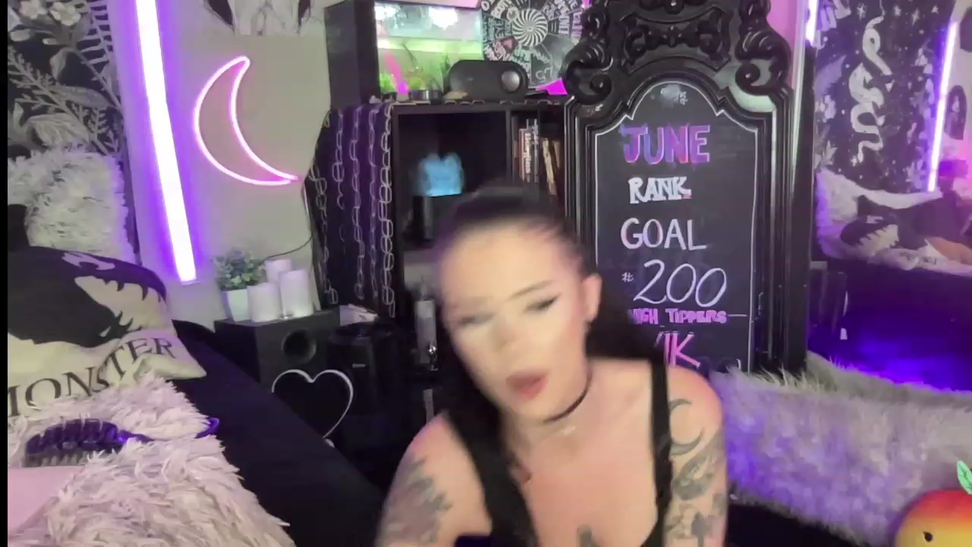 Gallery image thumbnail from RileyWoods's myfreecams stream on, 07/04/2023, 01:36 image 20 of 20