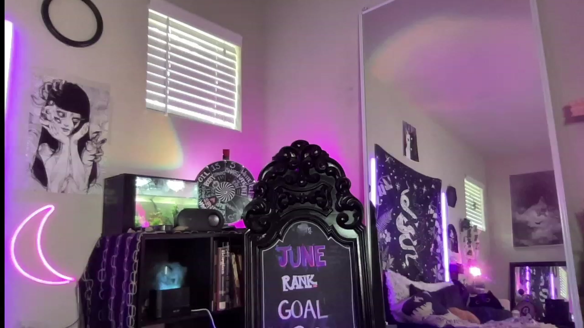 Gallery image thumbnail from RileyWoods's myfreecams stream on, 07/04/2023, 02:19 image 8 of 20