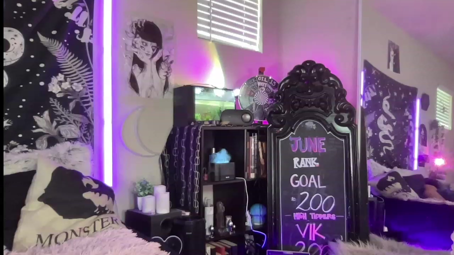 Gallery image thumbnail from RileyWoods's myfreecams stream on, 07/05/2023, 01:37 image 18 of 20
