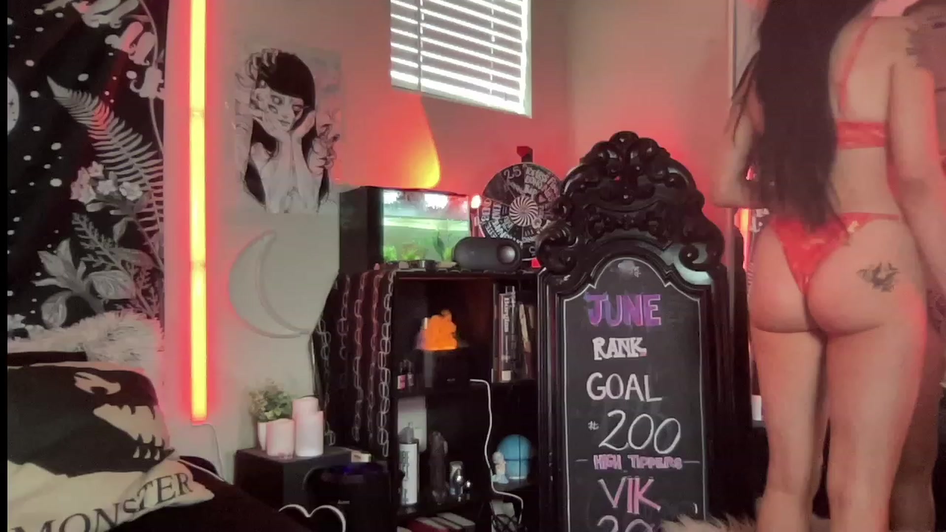 Gallery image thumbnail from RileyWoods's myfreecams stream on, 07/06/2023, 01:46 image 11 of 20